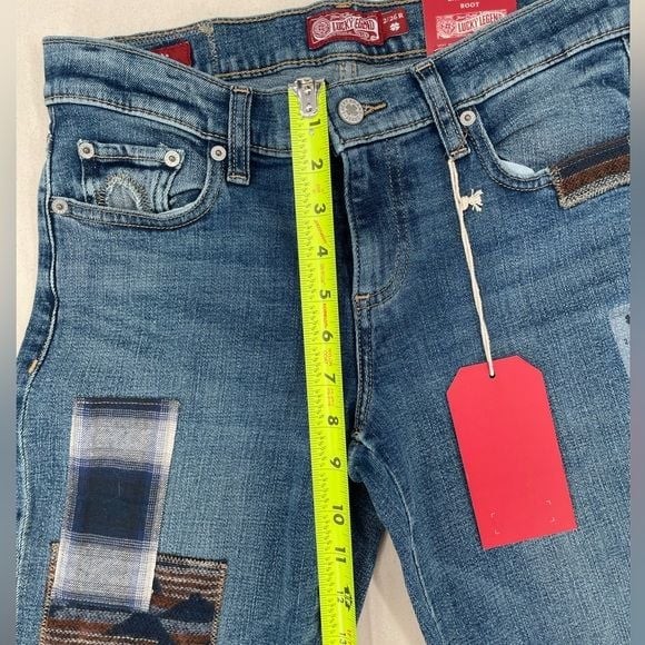 Lucky Legend Easy Rider Jeans. Color: Patch Match Wash. Size 2/ 26 R