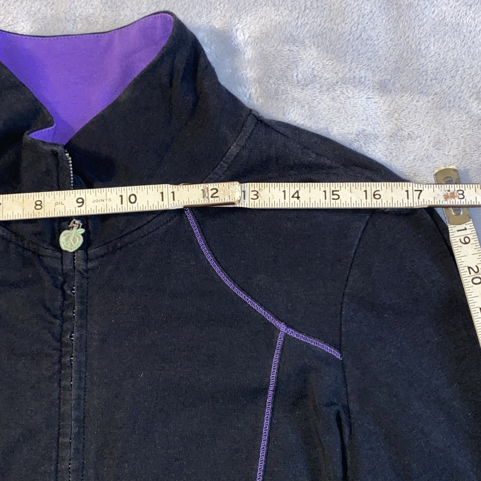 Green Apple Active long-sleeve Bamboo Full Zip Women’s Size Medium Black Jacket