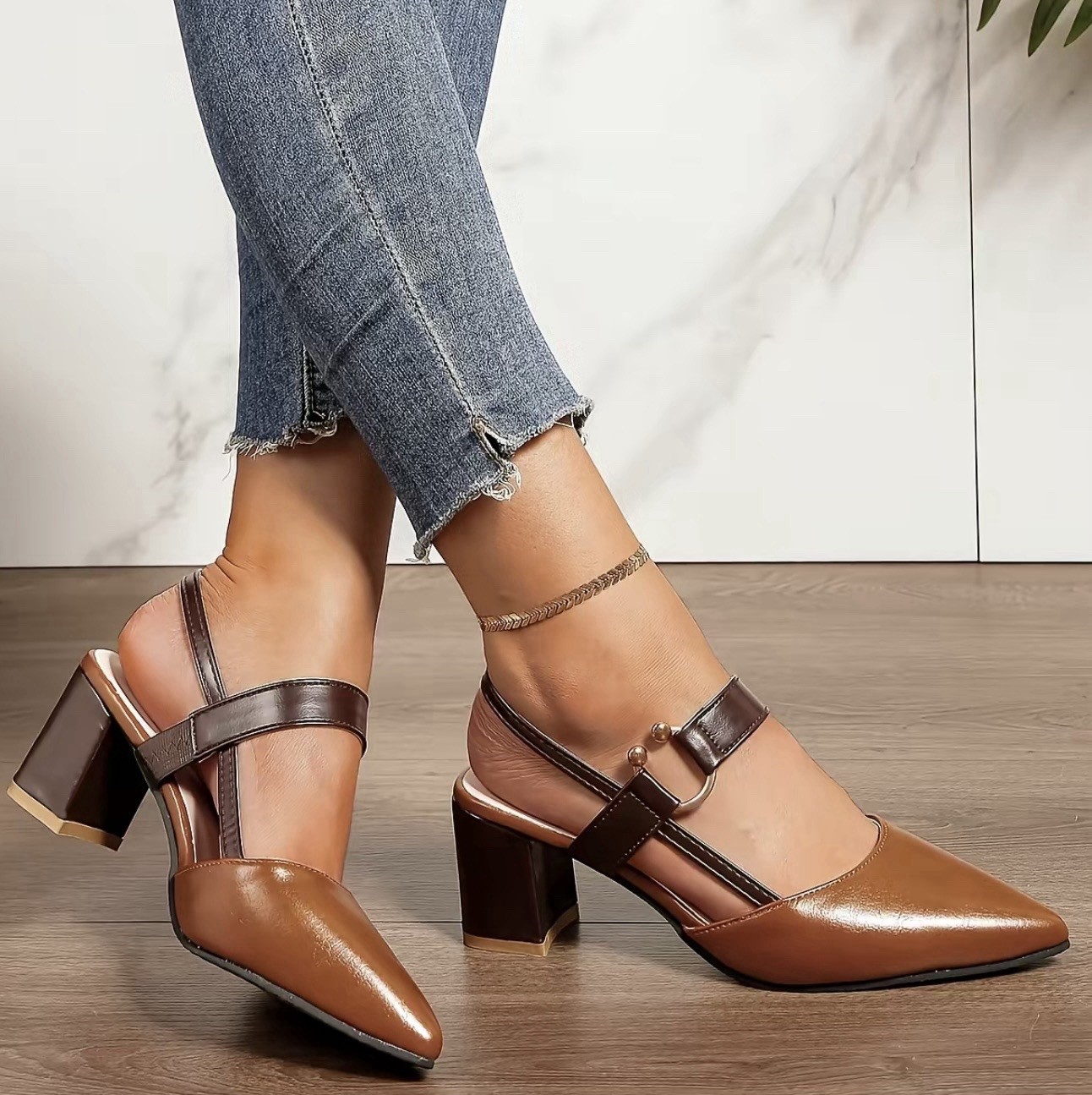 Women’s Pointed-Toe Block-Heel Pumps — Closed-Toe Mid-Heel Shoes with Single