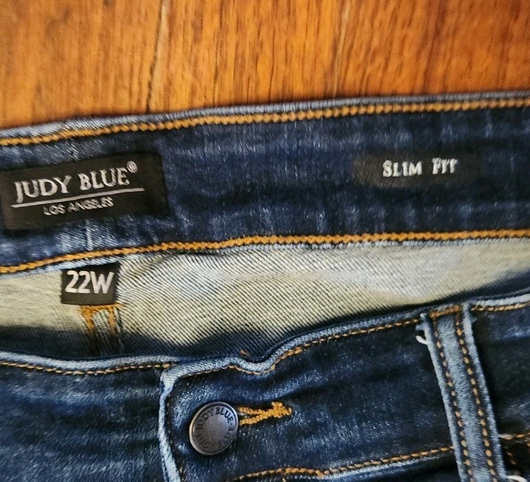 Judy Blue Jeans Slim Fit Womens 22W Stretch Denim Lite Distress 44X29 Free Ship