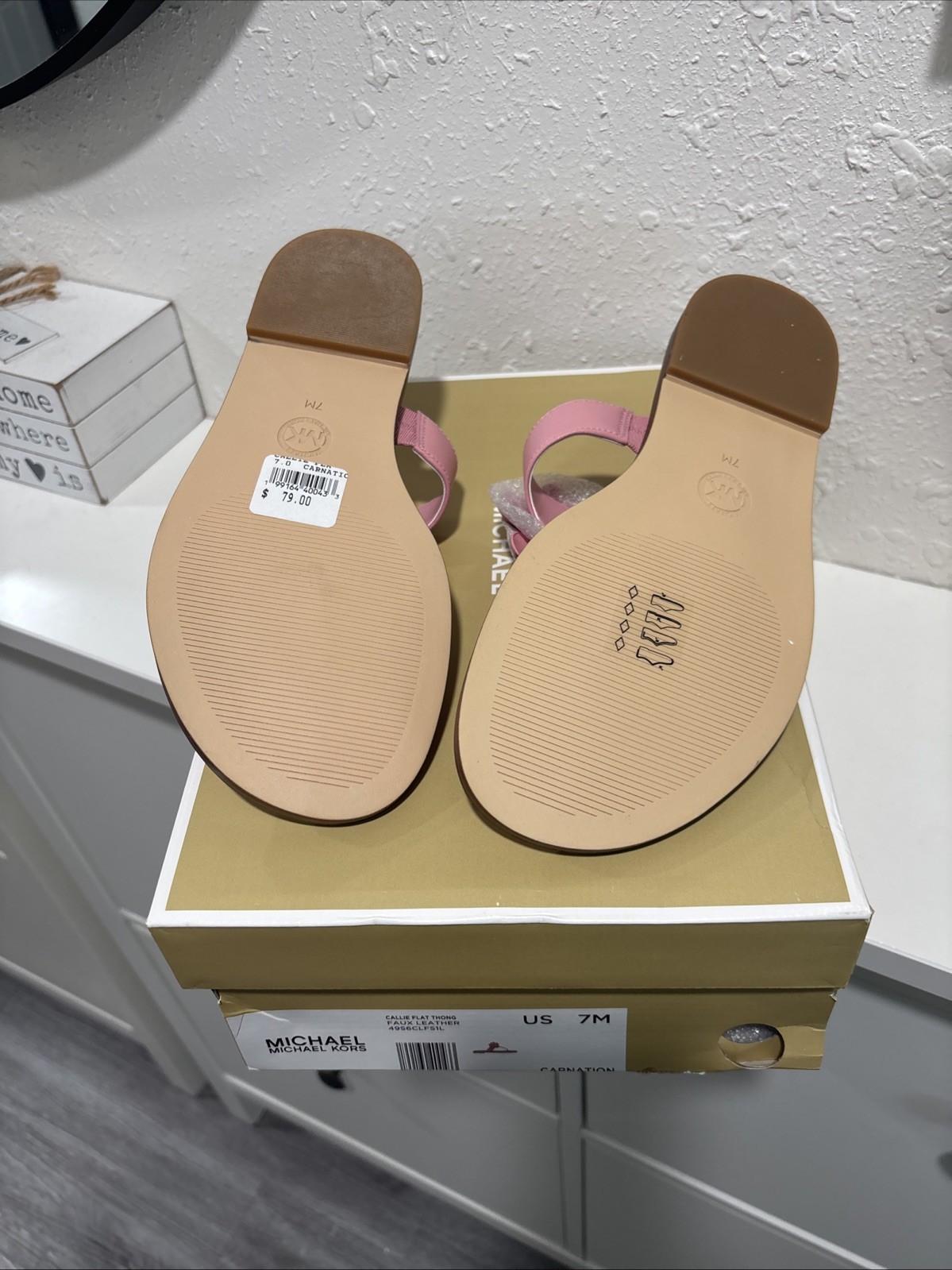 Michael Kors Callie Thong Sandal Carnation Size 7M New In Box Pink