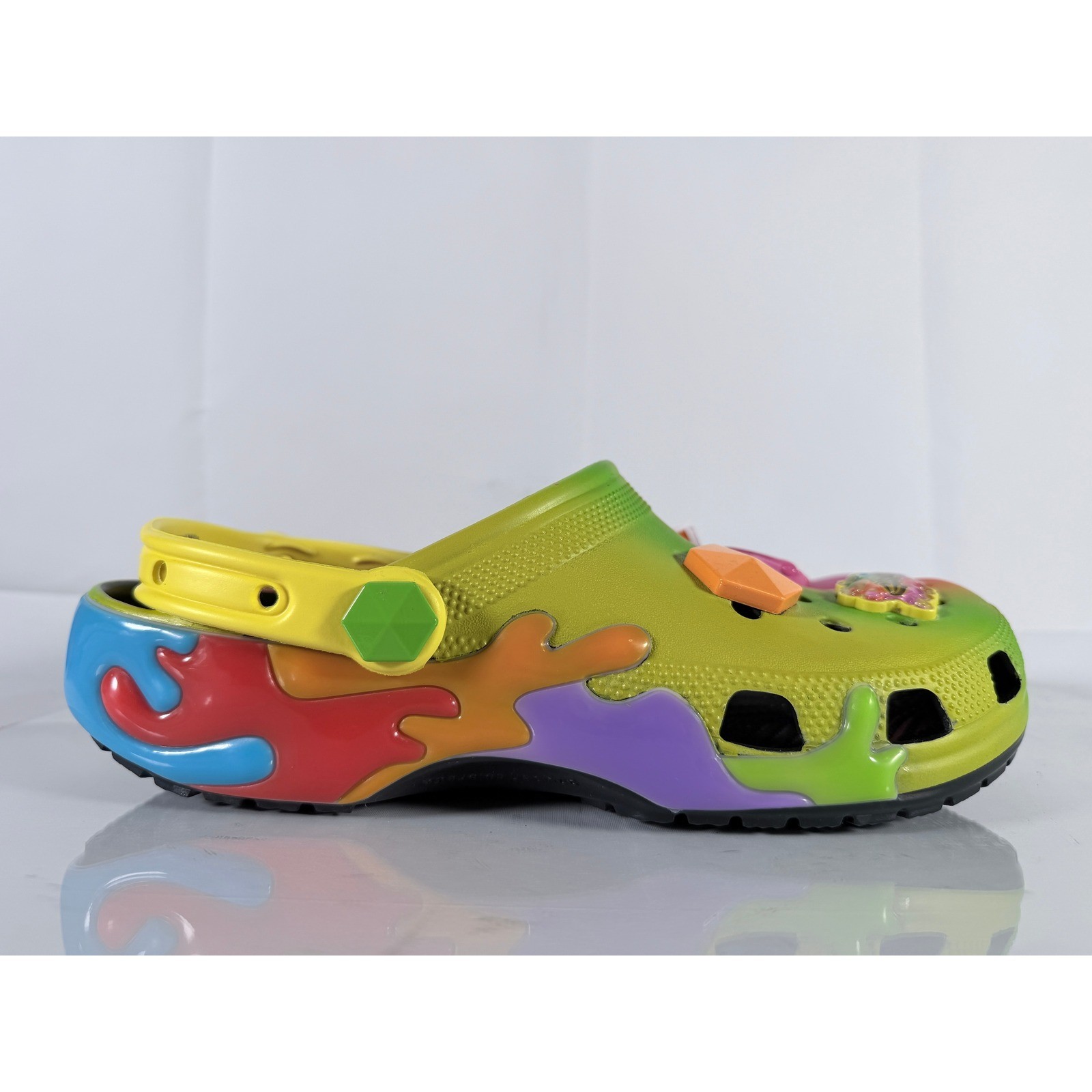 Crocs Gushers Classic Clog Men 11 Women 13 Colorful Jibbitz 211487-90H New