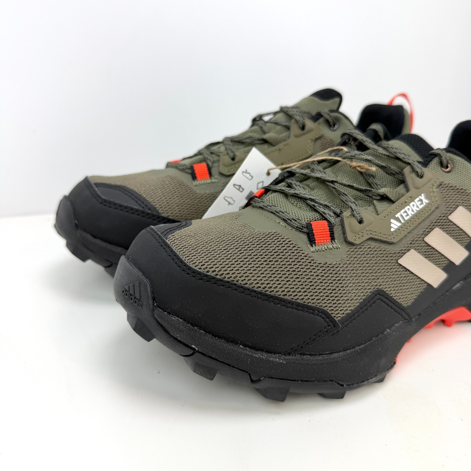 adidas Terrex AX4 Wide Mens Hiking Shoes Olive Green IG8852 Sz 9.5 FIT SMALL