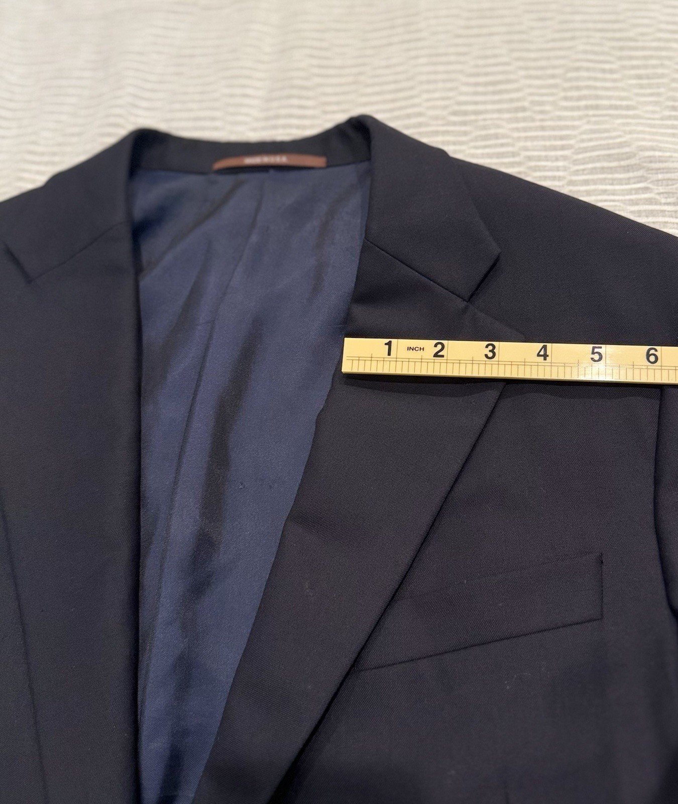 Hickey Freeman Wool/Cashmere Beacon Navy Blazer – Made in USA