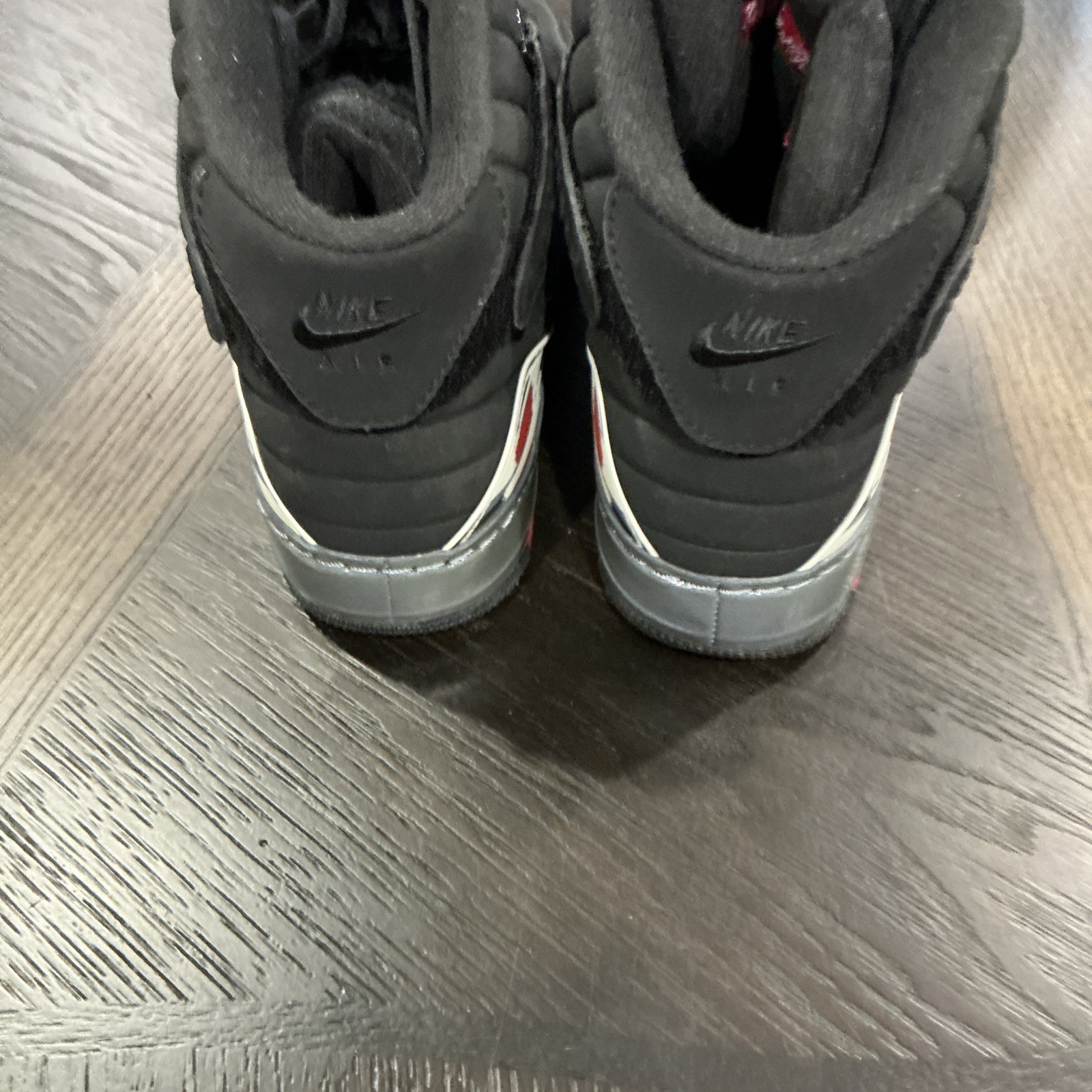 Jordan 8 Retro Playoff Black/True Red-White 305381-062 Size 11 new with out box