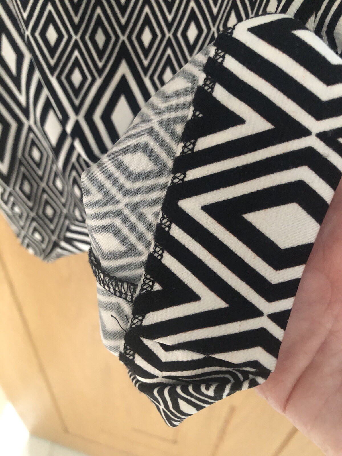 Luna Nero black & white wrap dress size 10 T168
