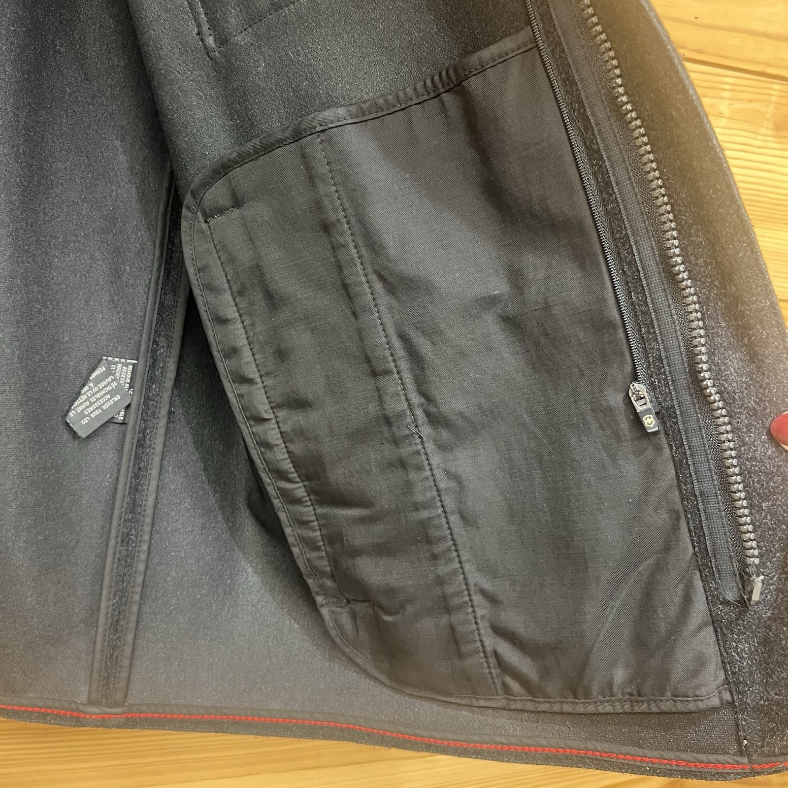 Victorinox Swiss Army Wool Field Jacket Mens Large Gusseted Gray Zip Snap HR