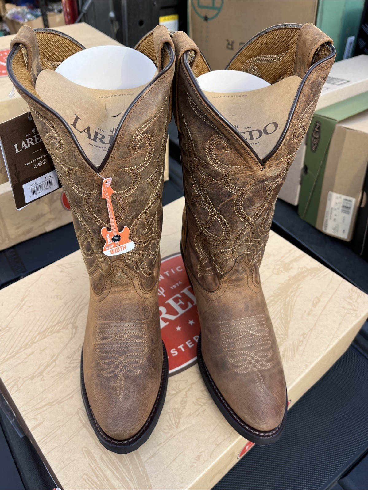 Laredo Cowboy Boots Brown Leather Distressed Western 51112 Women’s Size 8 W NEW