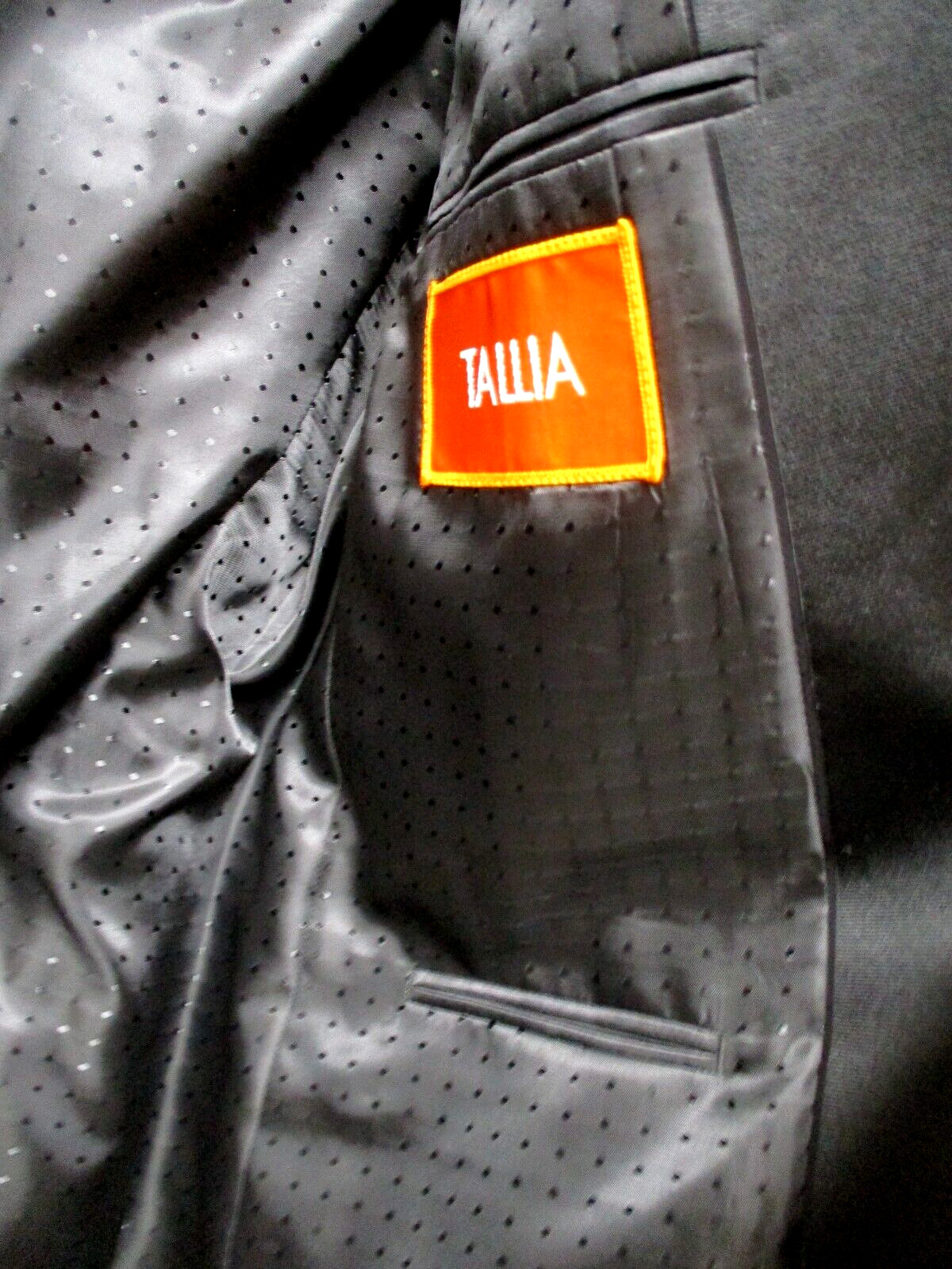 TALLIA Tuxedo Suit Jacket Mens 44R Black Slim Fit 100% Wool Shawl Lapel Formal