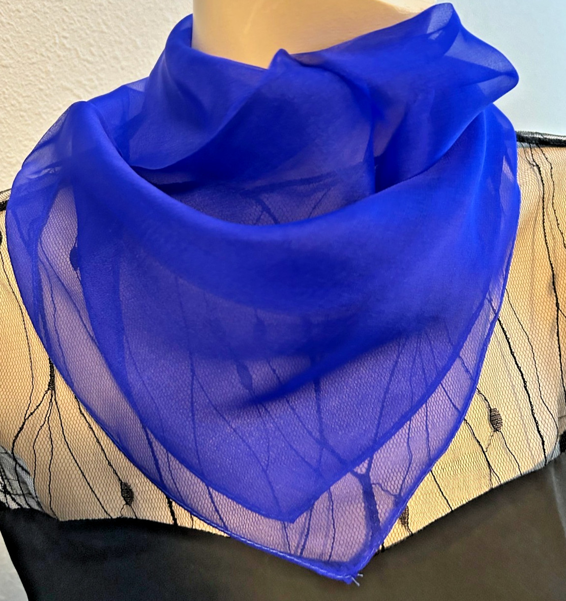 NEW 20 x 21 In Small Sq. Blue Solid Color 100% Mulberry Silk Scarf – SS 1038