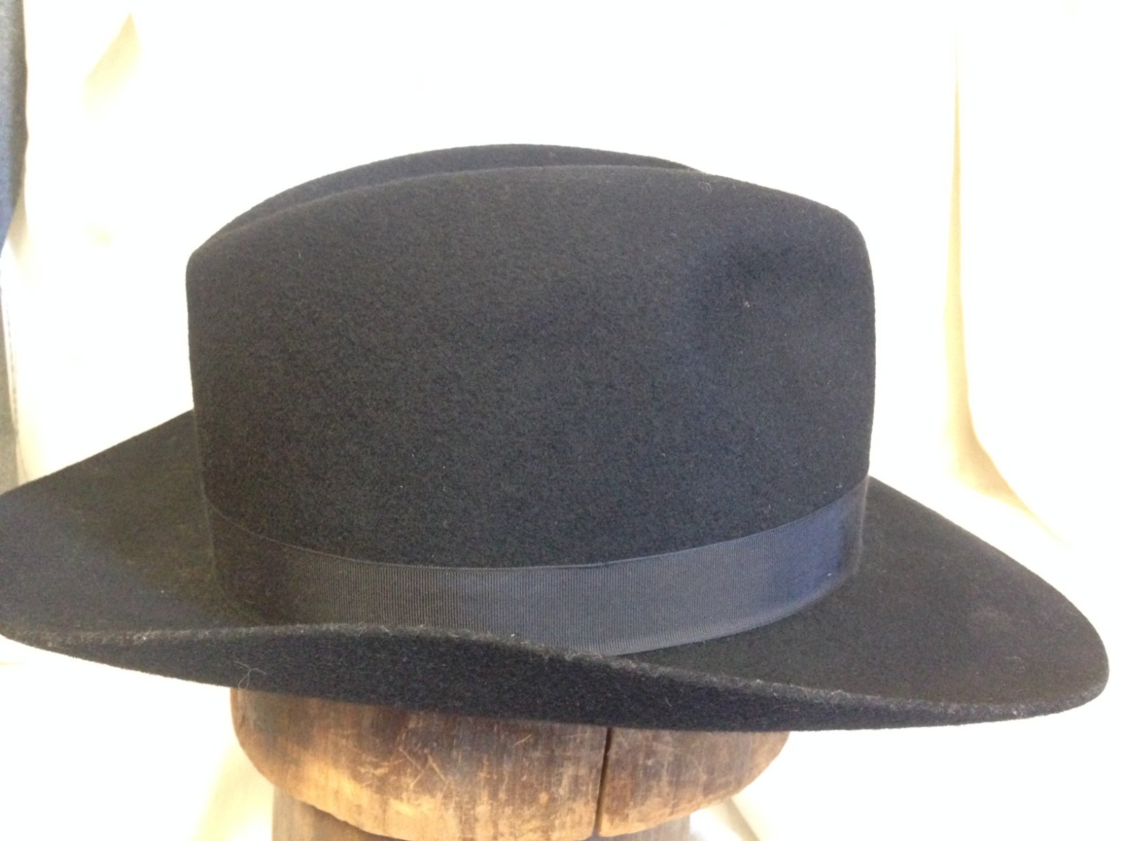 Vintage Stetson Black Wool Felt Center Dent Fedora Cowboy Western Hat 7 1/2