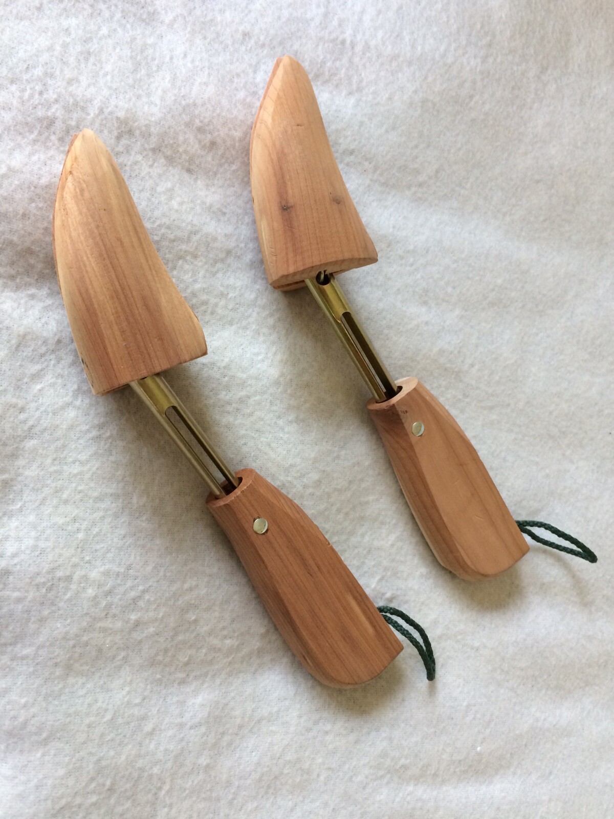 Woodlore Wooden Shoe Tree Shaper Form with Straps Made In USA 10.25 inches EUC