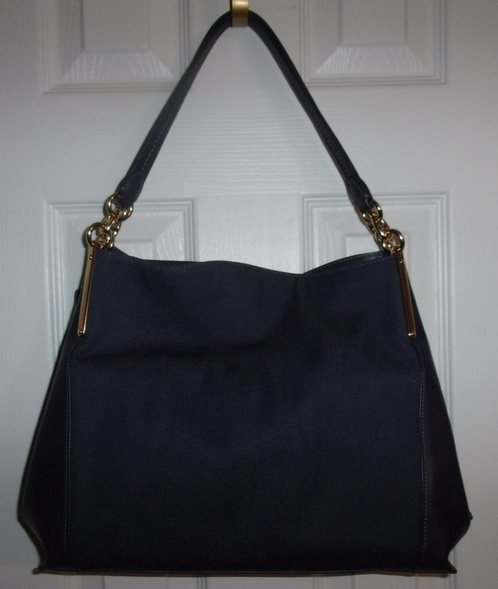 Coach Lori C0670 Shoulder Bag in Deep Navy Soft Leather &Canvas