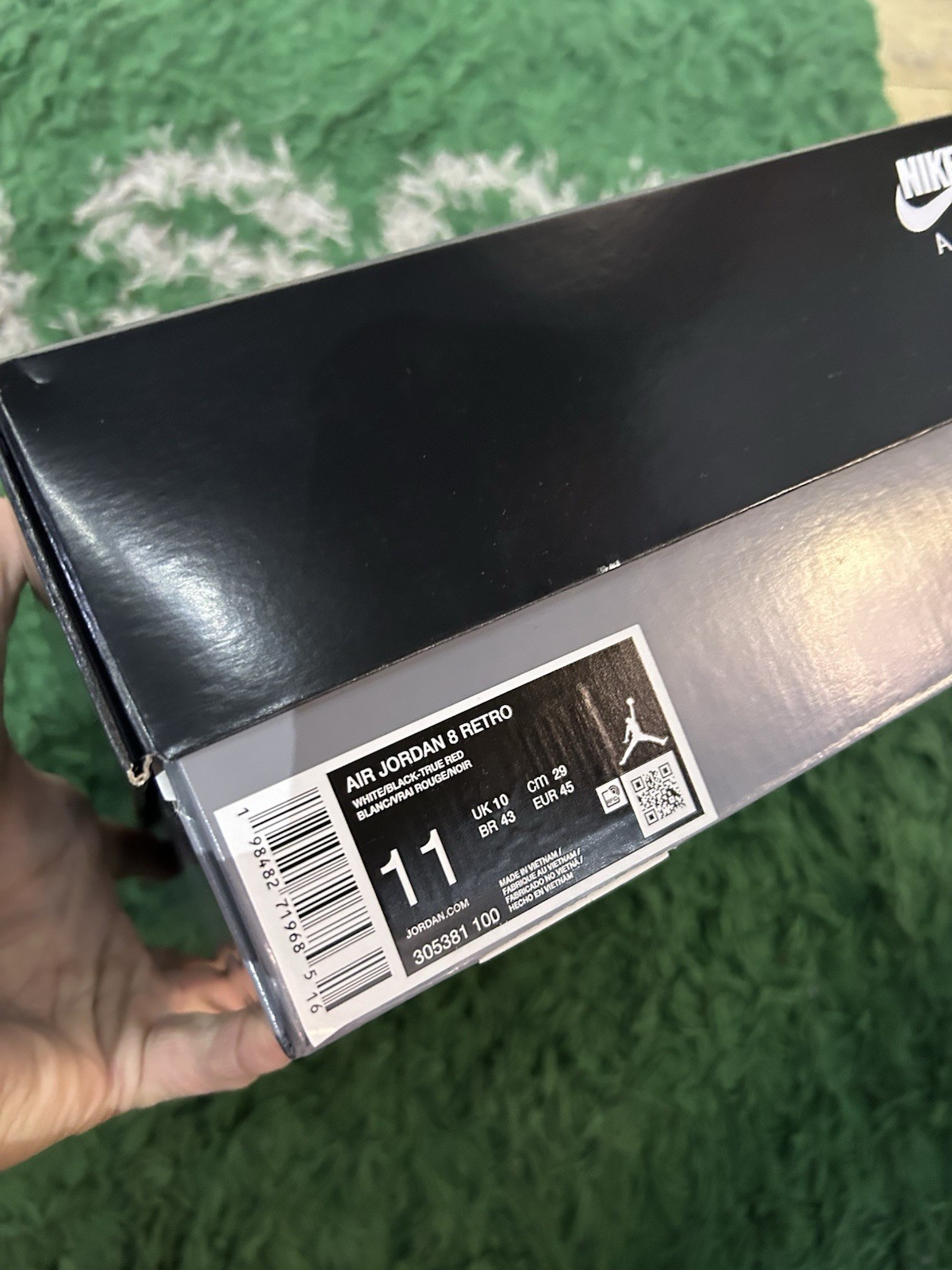 Size 11 – Air Jordan 8 Retro 2025 Bugs Bunny