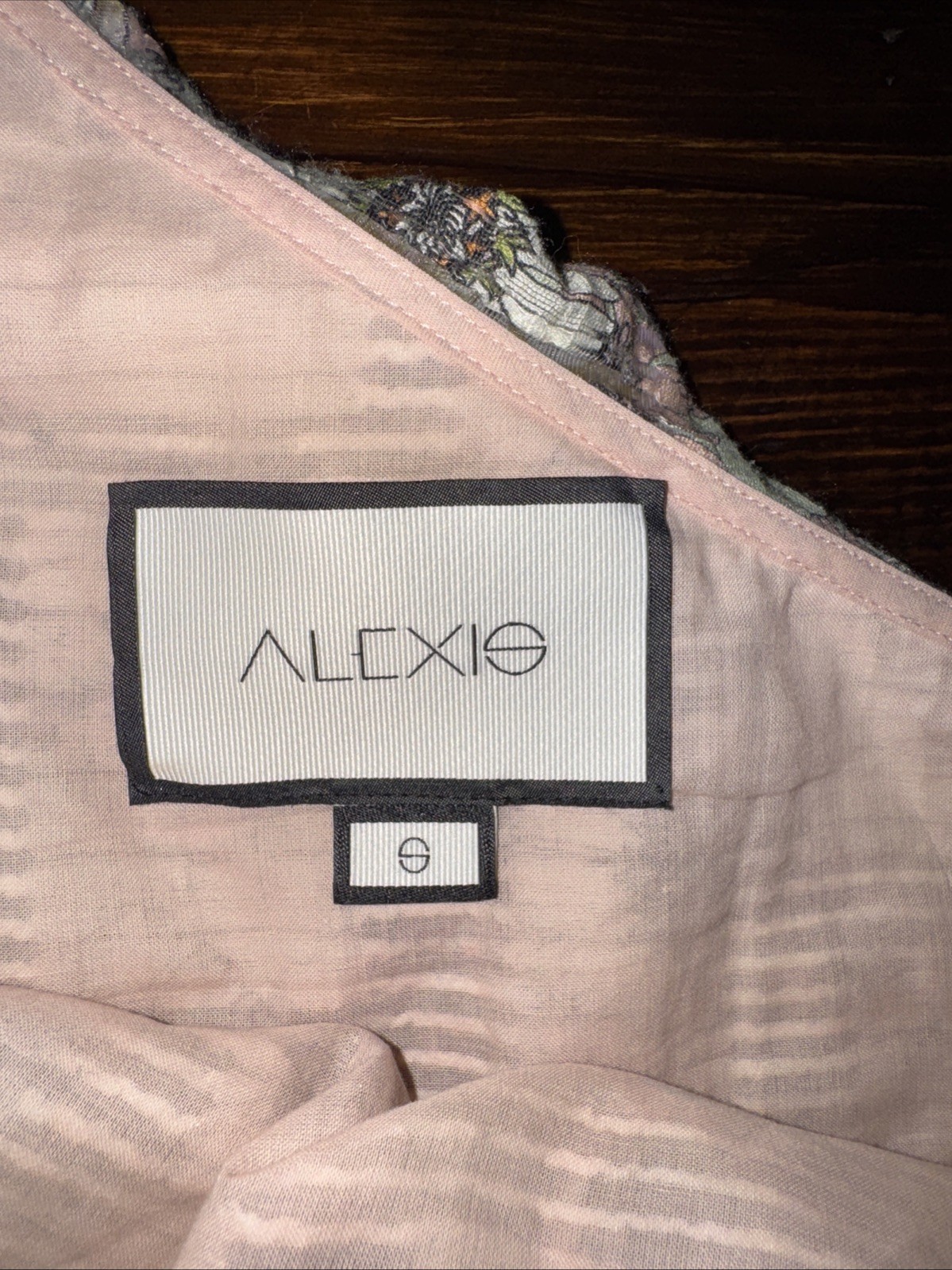 Alexis S One Shoulder Crop Top With Side Zipper. Beautiful For Any Season. NWOT