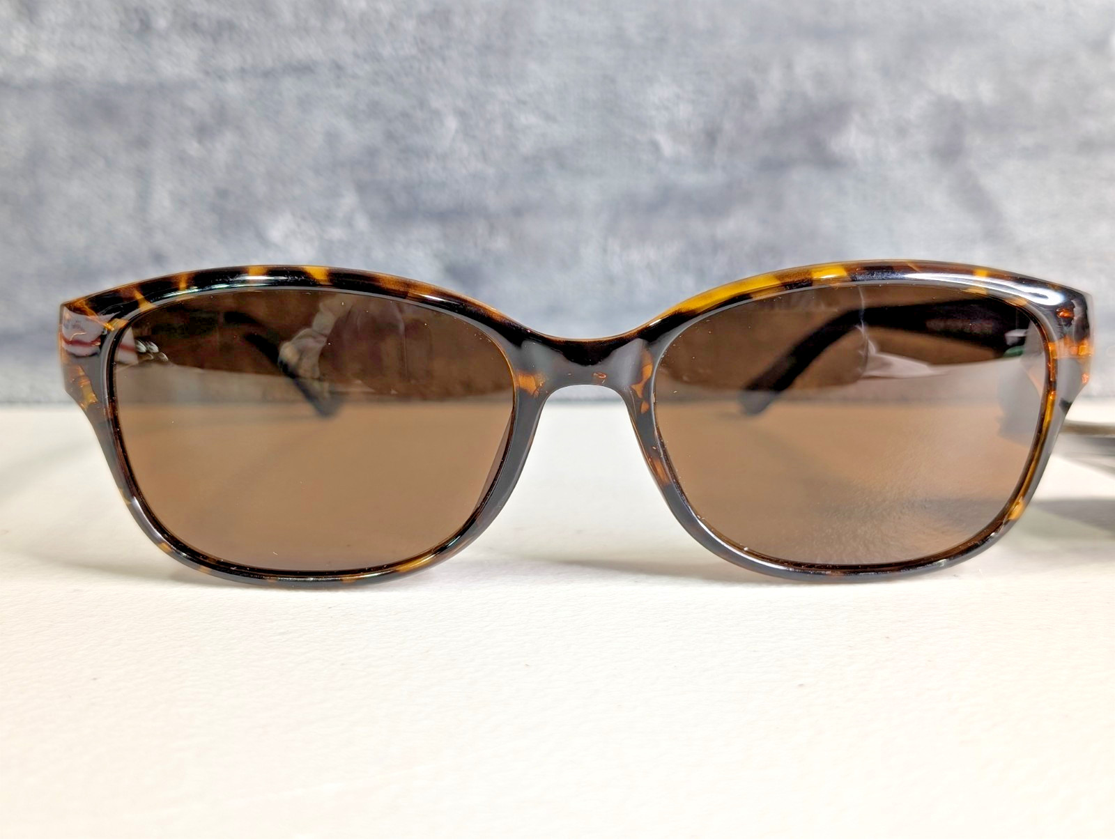 Foster Grant TruPolar Sunglasses Polarized Brown Blue Tortoise Designer Blemish
