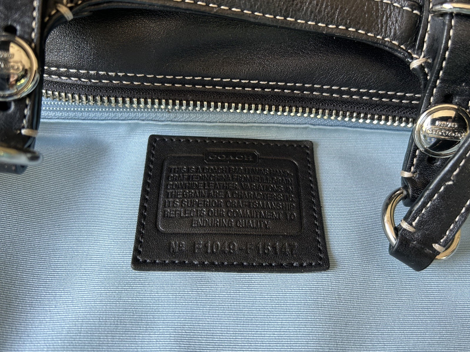 Coach gallery East west Black s atchel Bag Zip Closure. Coach F15147 *Read‼️