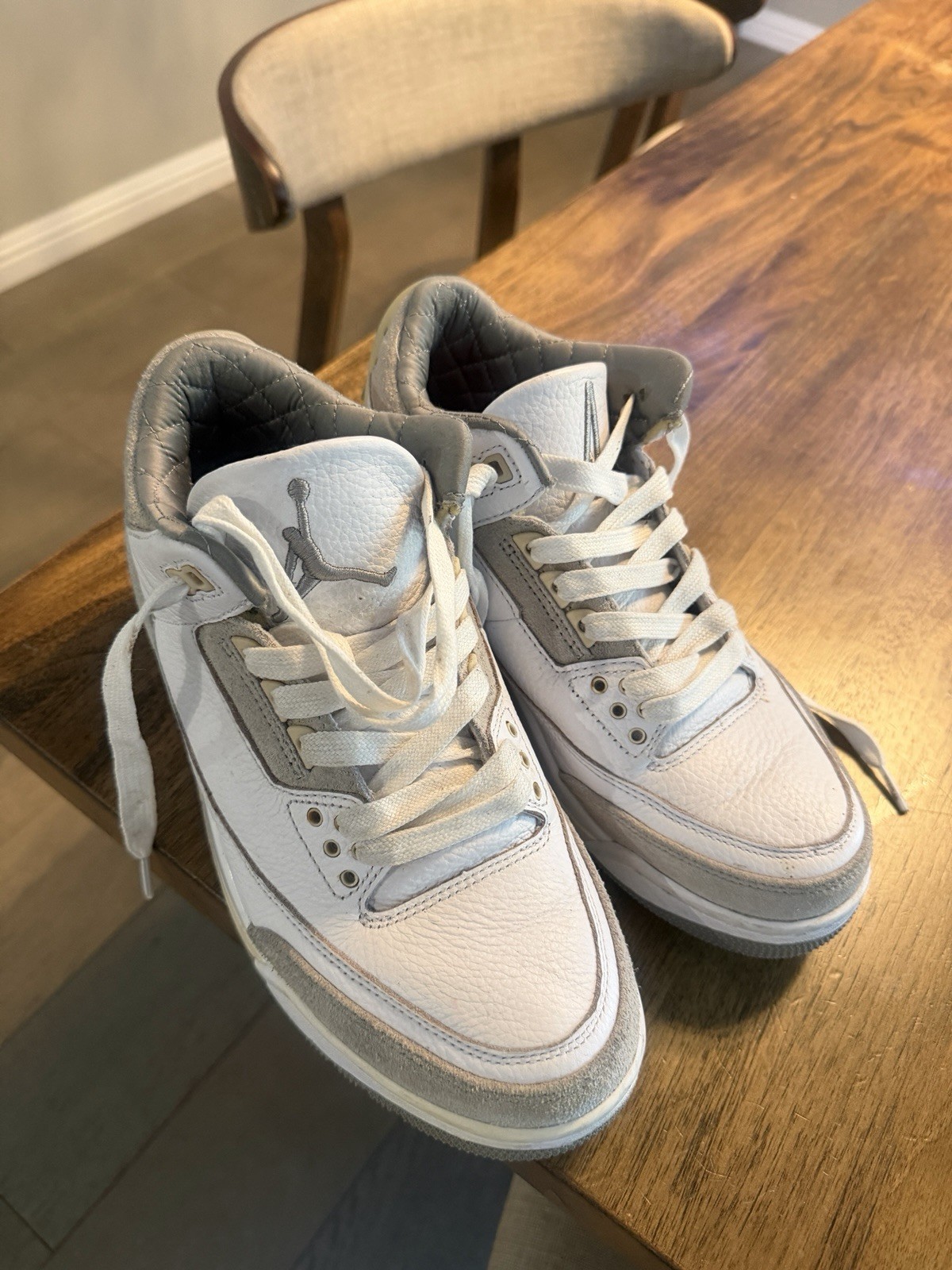 Nike Air Jordan Men’s High Top Lace-Up Sneakers White/Gray Size 10