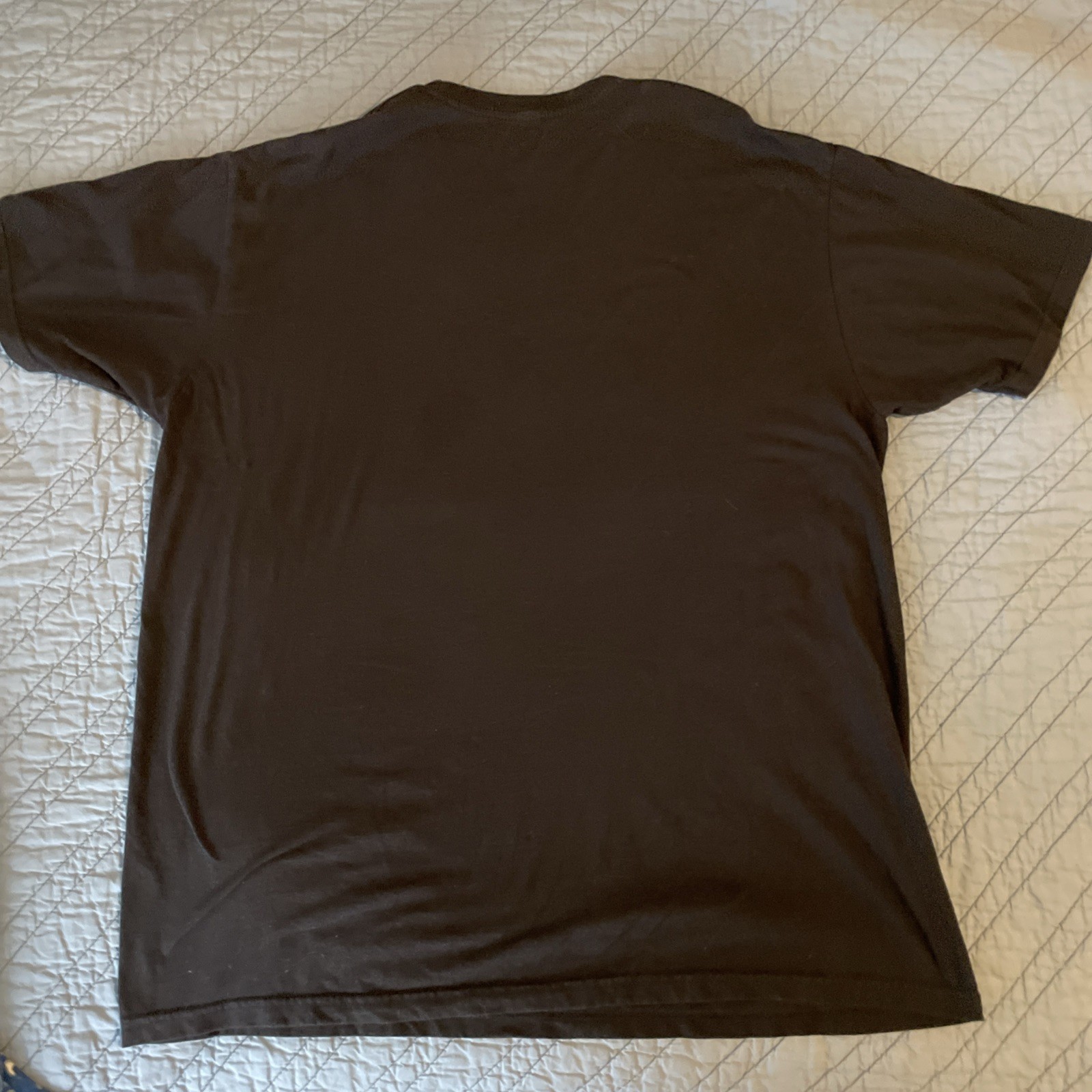 2018 QUEEN Band Bravado T-Shirt Men’s Sz XL Official Merch Classic Crest Rock