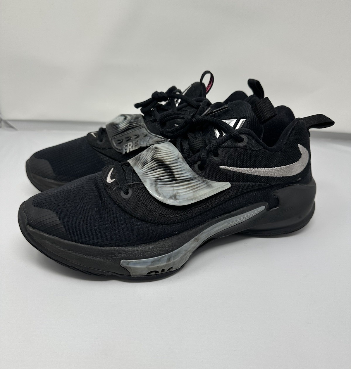Nike Freak 3 Giannis Antetokounmpo Basketball Shoes Black Wolf Silver Gray 2021