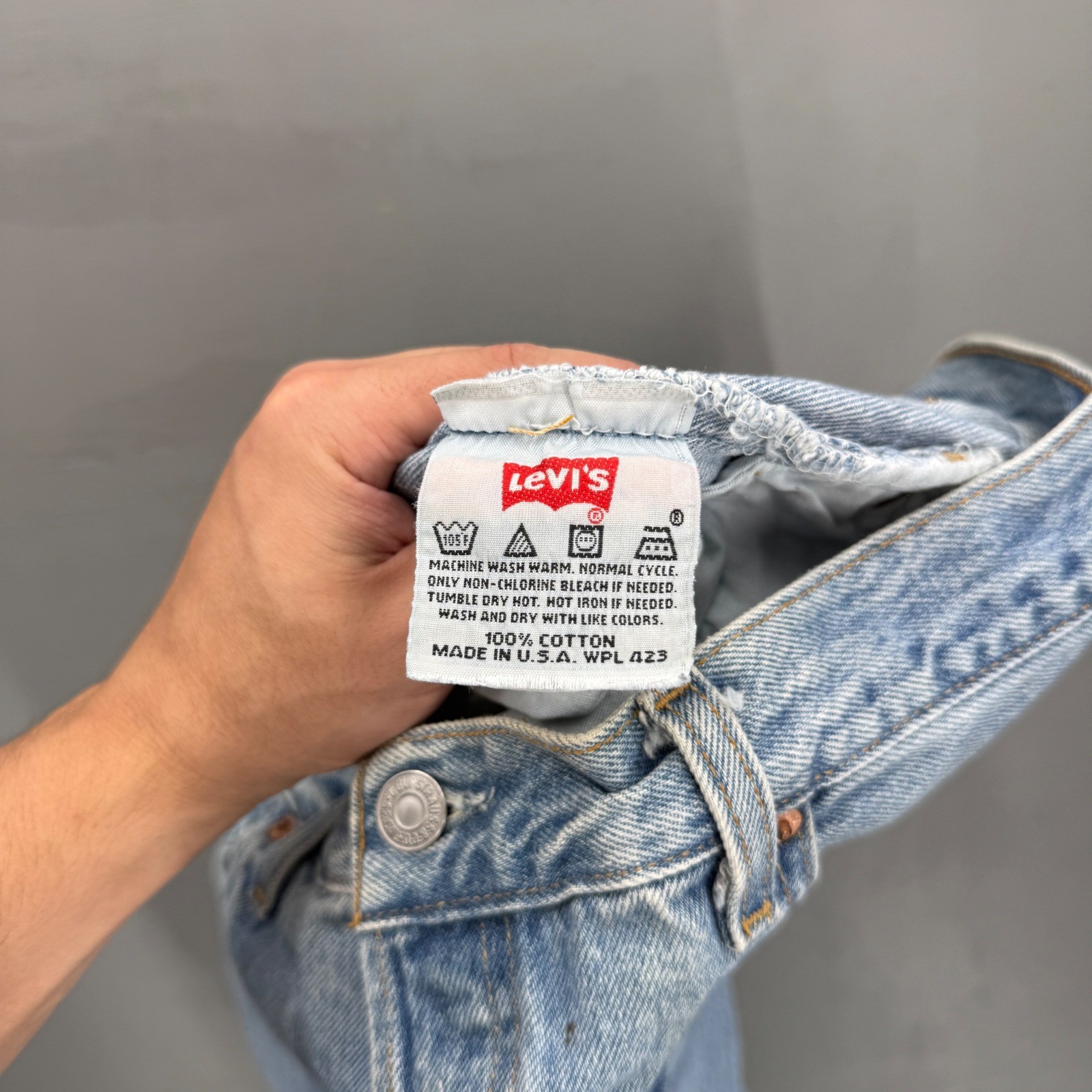 Vintage Levi’s 501 XX Jeans Light Wash Vintage Made in USA Faded 34 x 32
