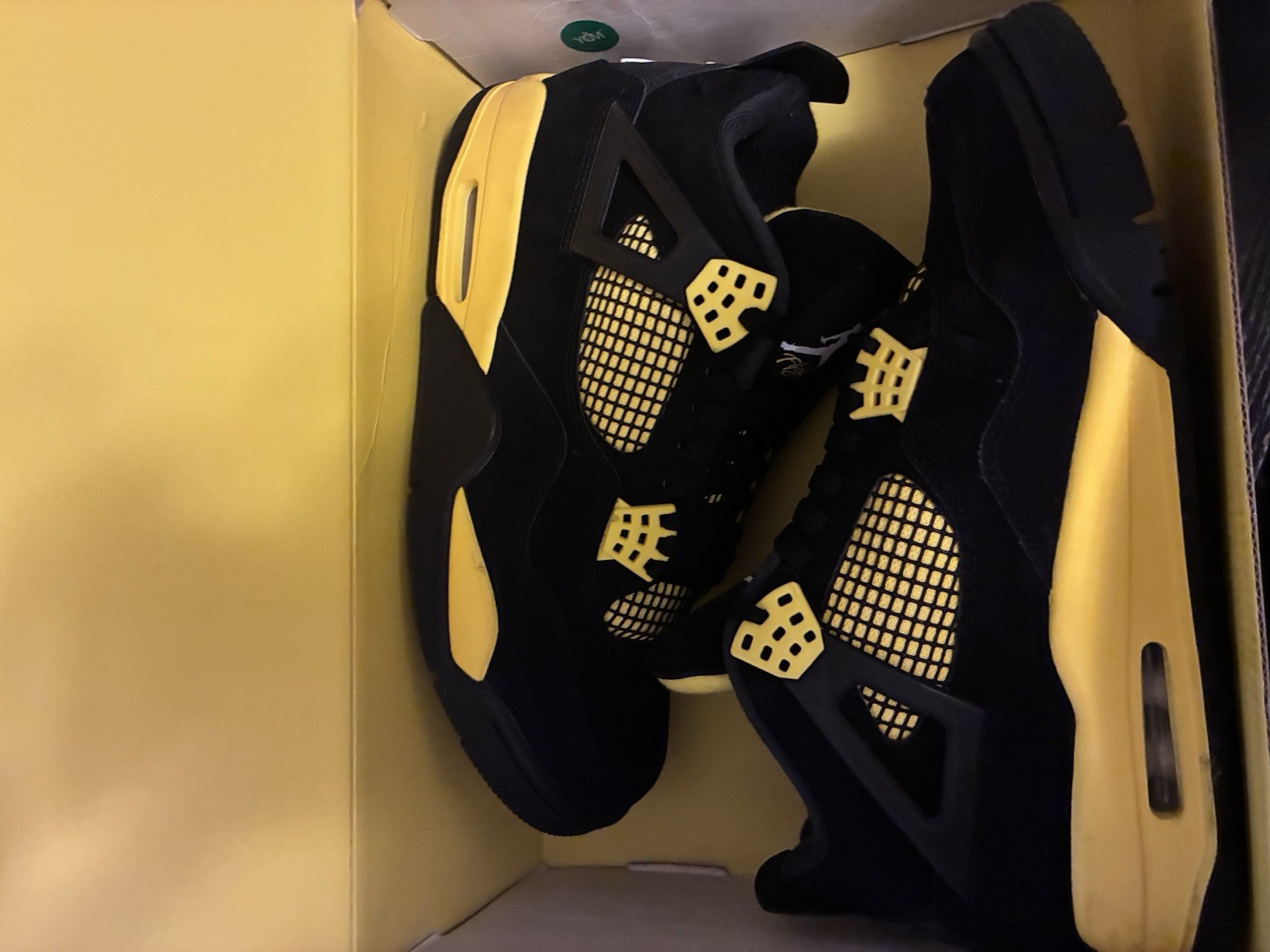 Jordan Air Jordan 4 Retro Thunder Black/Tour Yellow DH6927-017 2023 Men’s