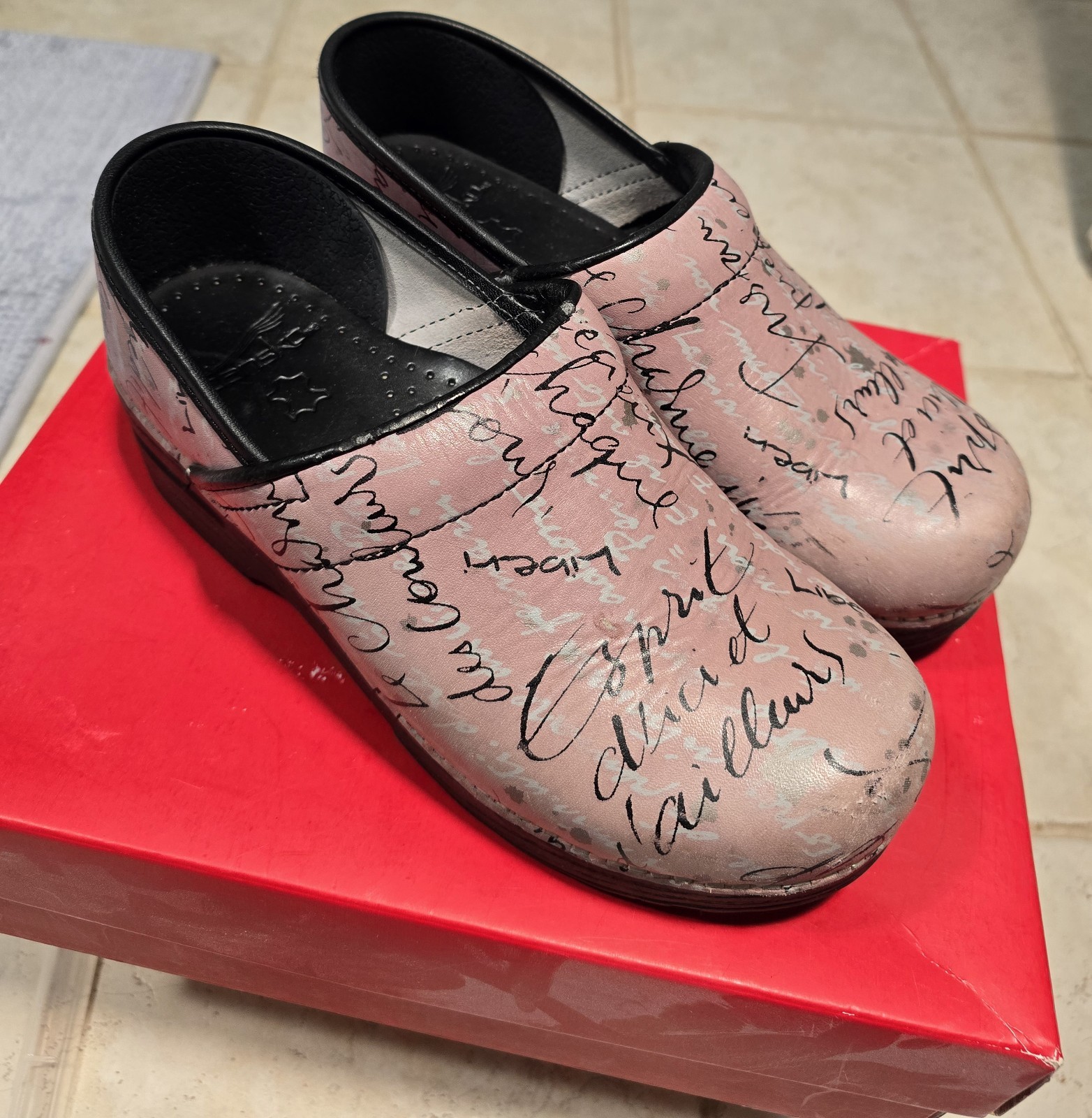 Dansko Clogs, Purple With Black Script, Great Condition, Size 38 (7.5/8)