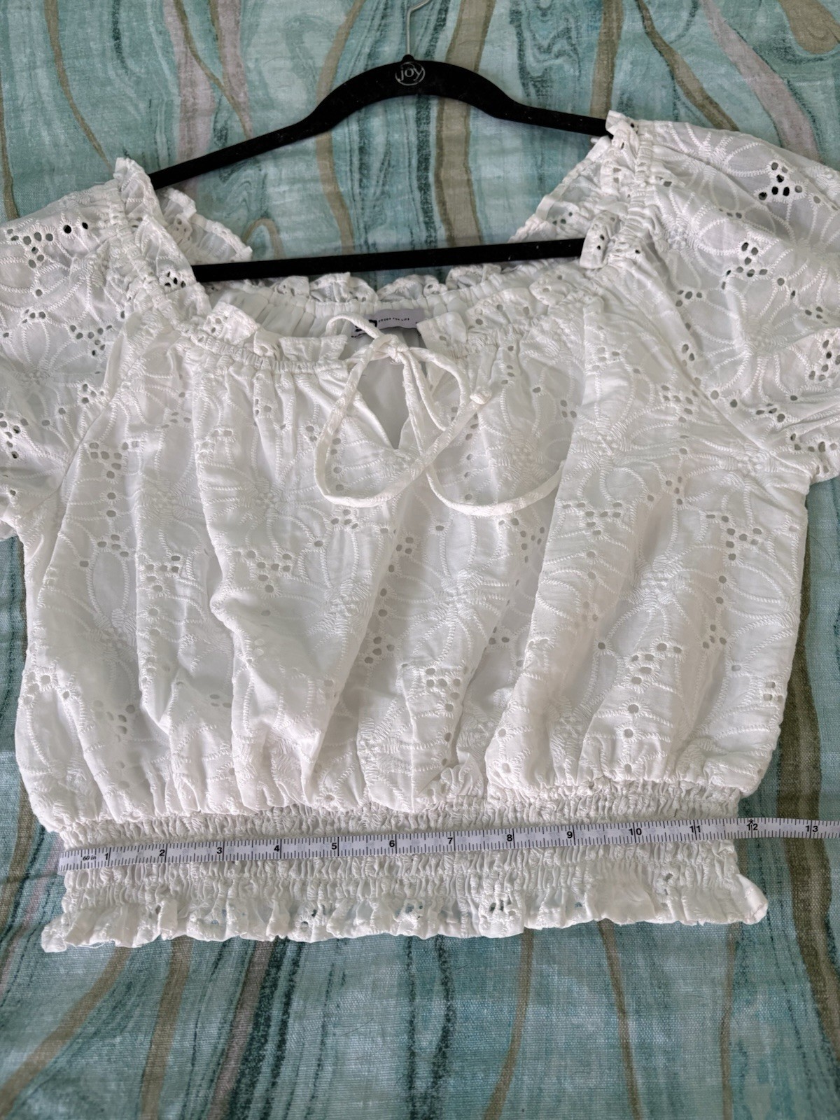 SO Women’s White Solid Eyelet Lace Square Neck Puff Sleeve Cropped Blouse M