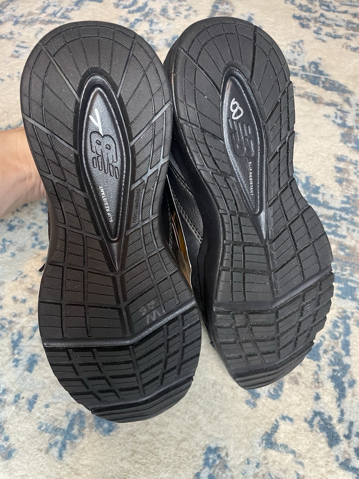 Size US 9.5 – New Balance 608v5 Triple Black