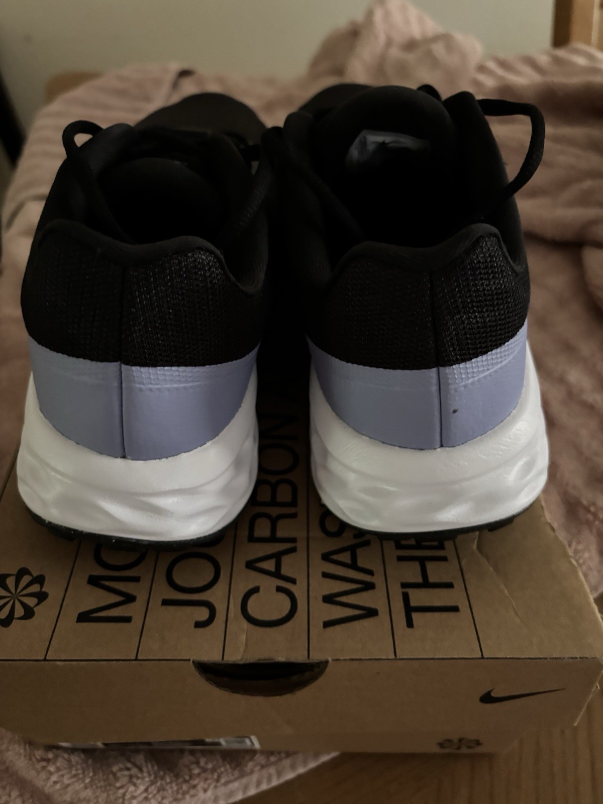 Wmns Revolution 6 Next Nature ‘Black Lapis’ Size 9.5