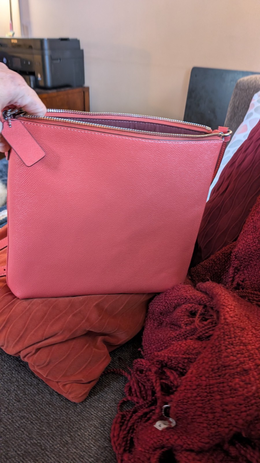 Coral Coach Brossbody with Inside Pockets in excellent shape