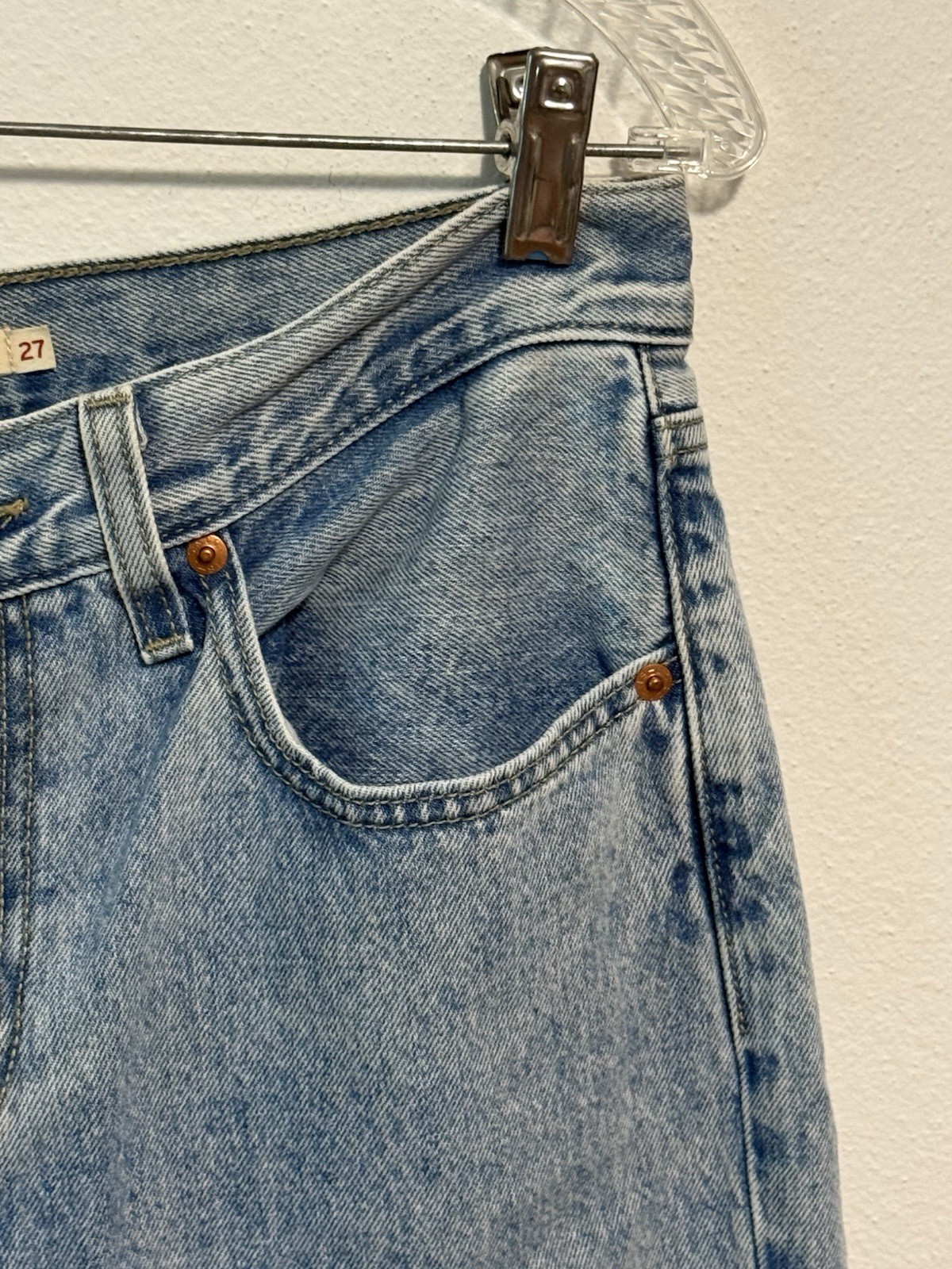 Levi’s Low Pro Straight Jeans Womens – Size 27 Light Wash Denim Blue WaterLess