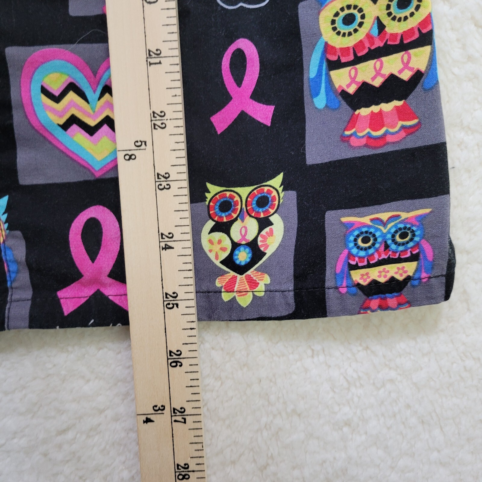 Scrub HQ Scrub Top Size M I Give a Hoot About a Cure Measurements in Pictures