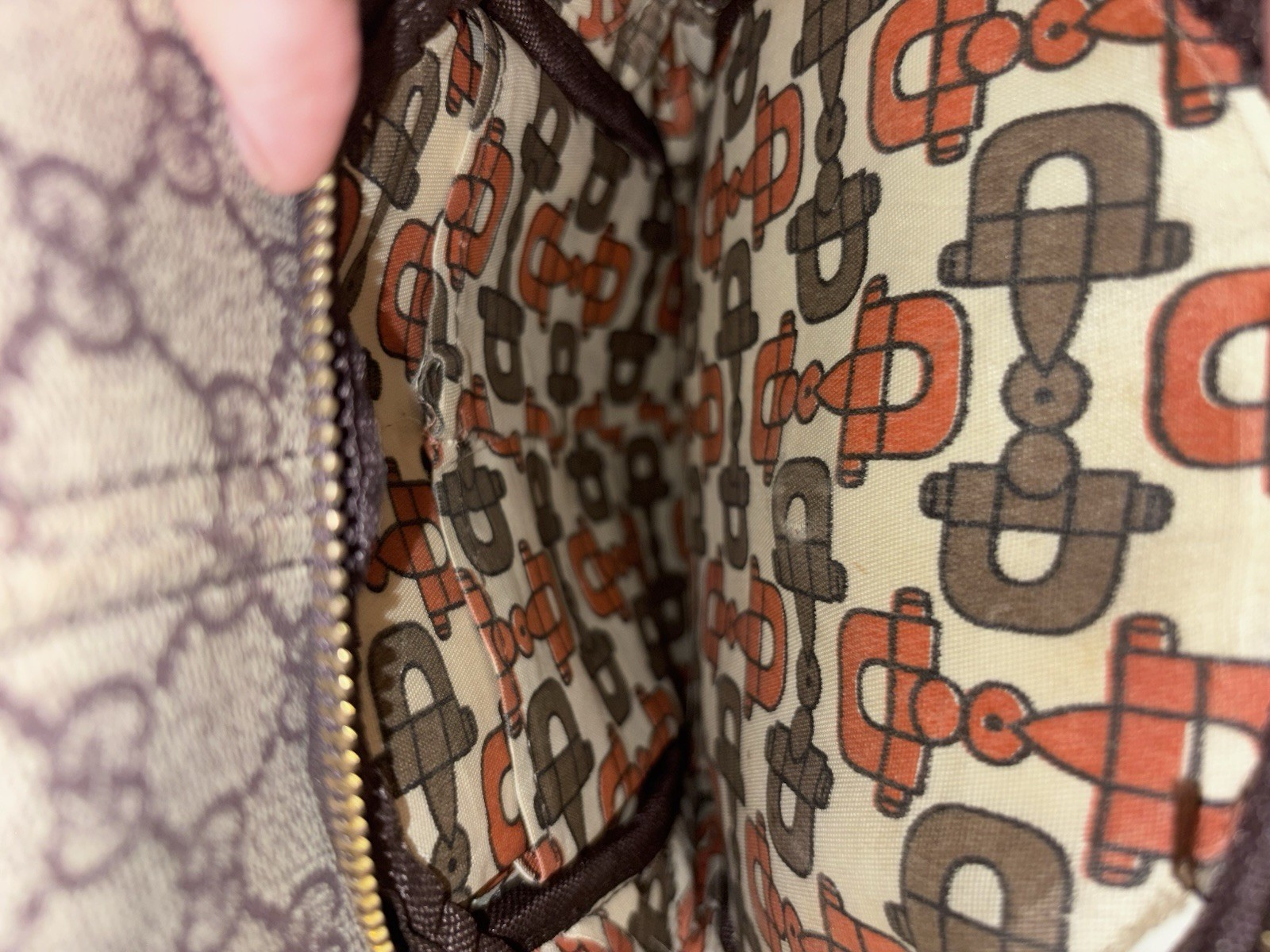 Gucci GG Pattern Web Stripe Crossbody/Shoulder Bag Zip Adjustable Strap Gold