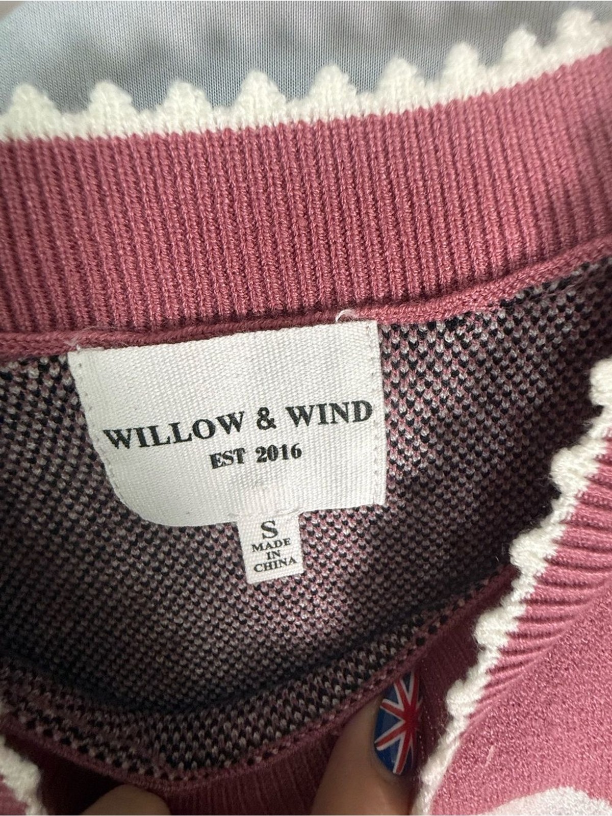 Willow & Wind Pink Swan Knit Sweater Vest