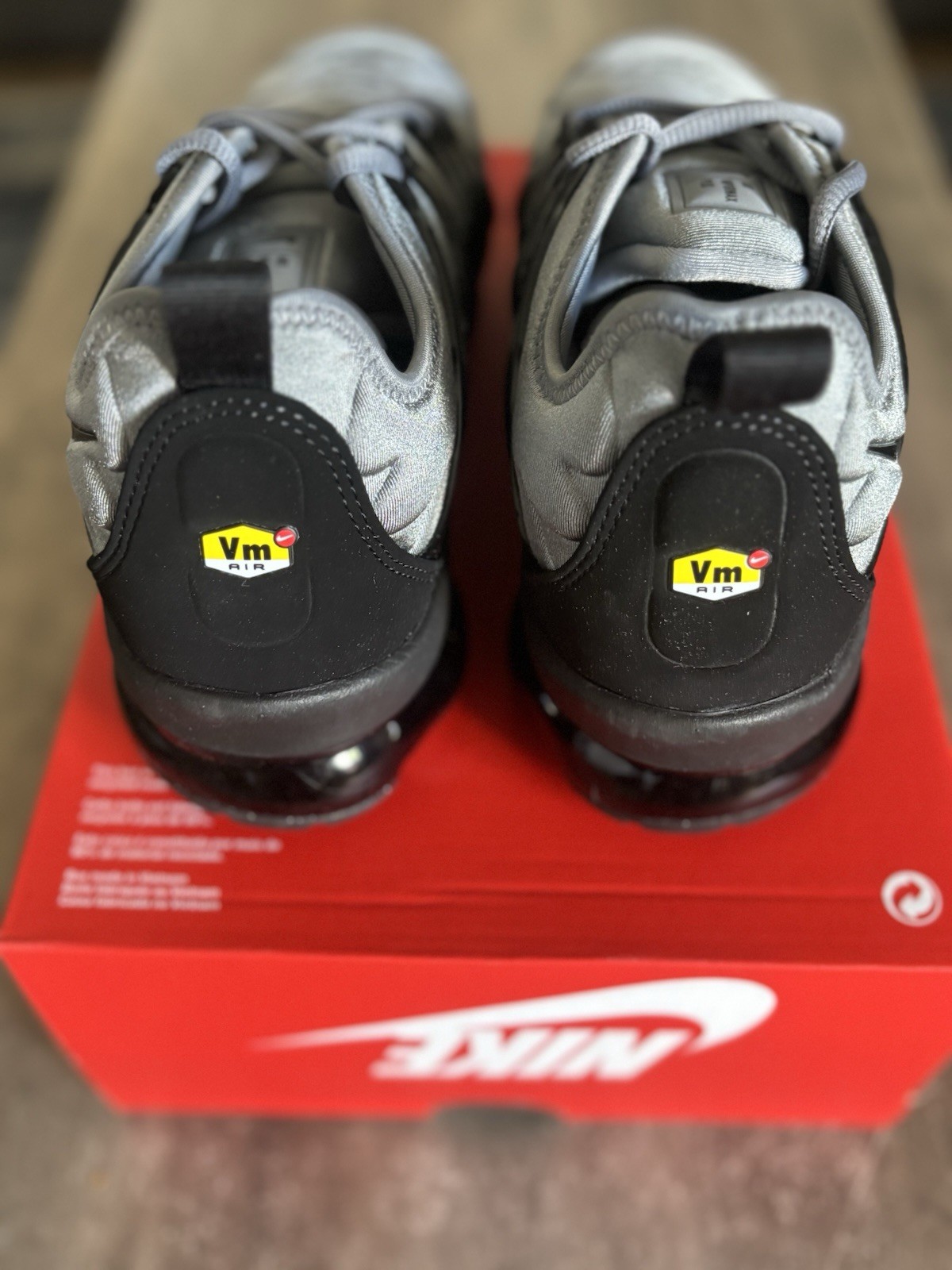 Size 9.5 – Nike Air Vapormax Plus Cool Grey Black Men’s Athletic New CK0900-001