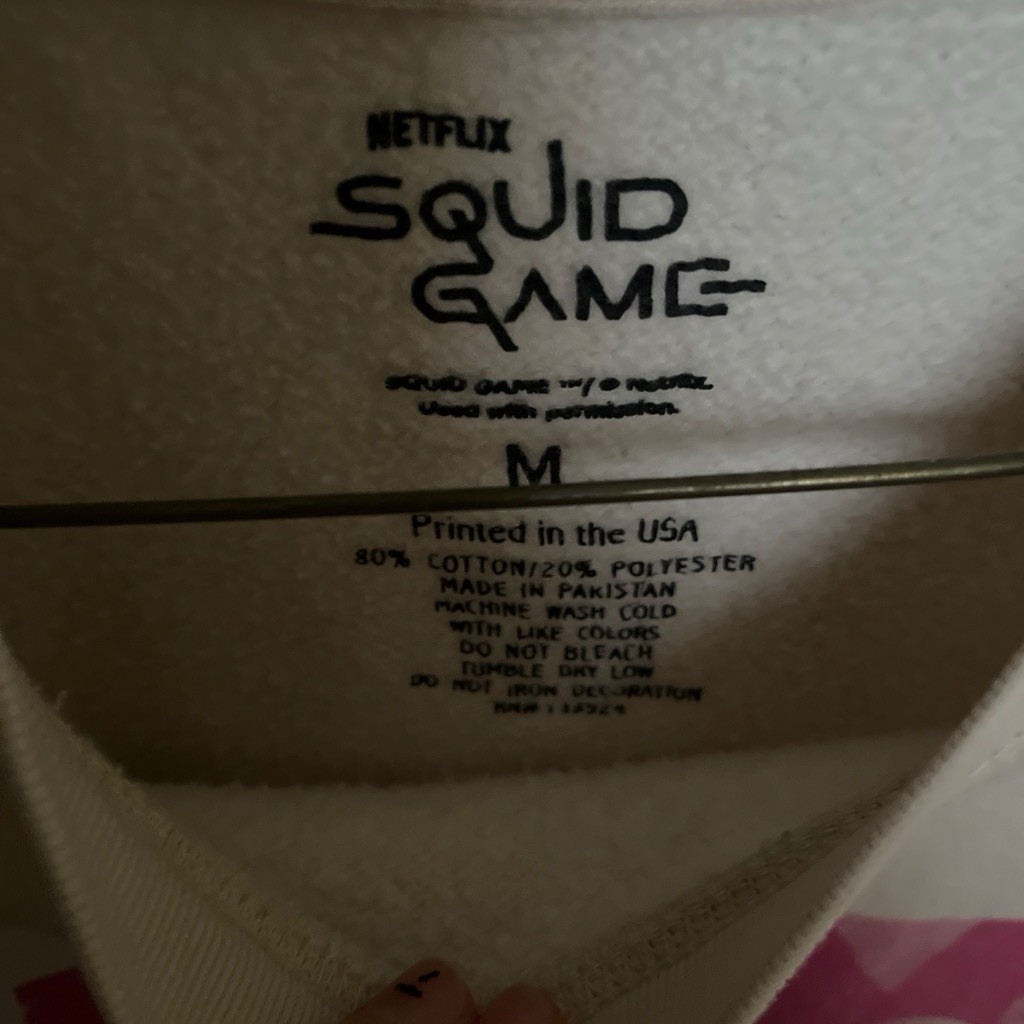 Netflix Squid Game Men’s M Beige Crewneck Fleece Sweatshirt Graphic Logo