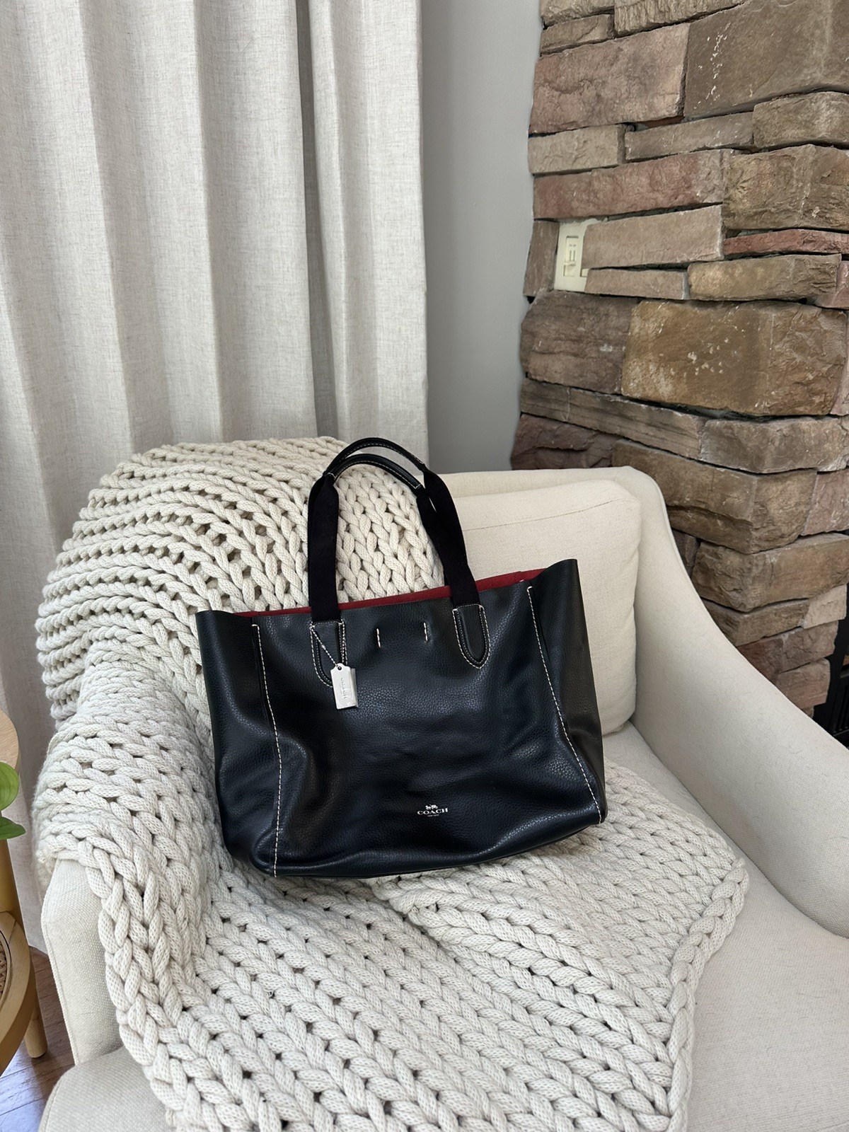 Authentic COACH Derby Tote in Black Pebbled Leather – Oxblood Red