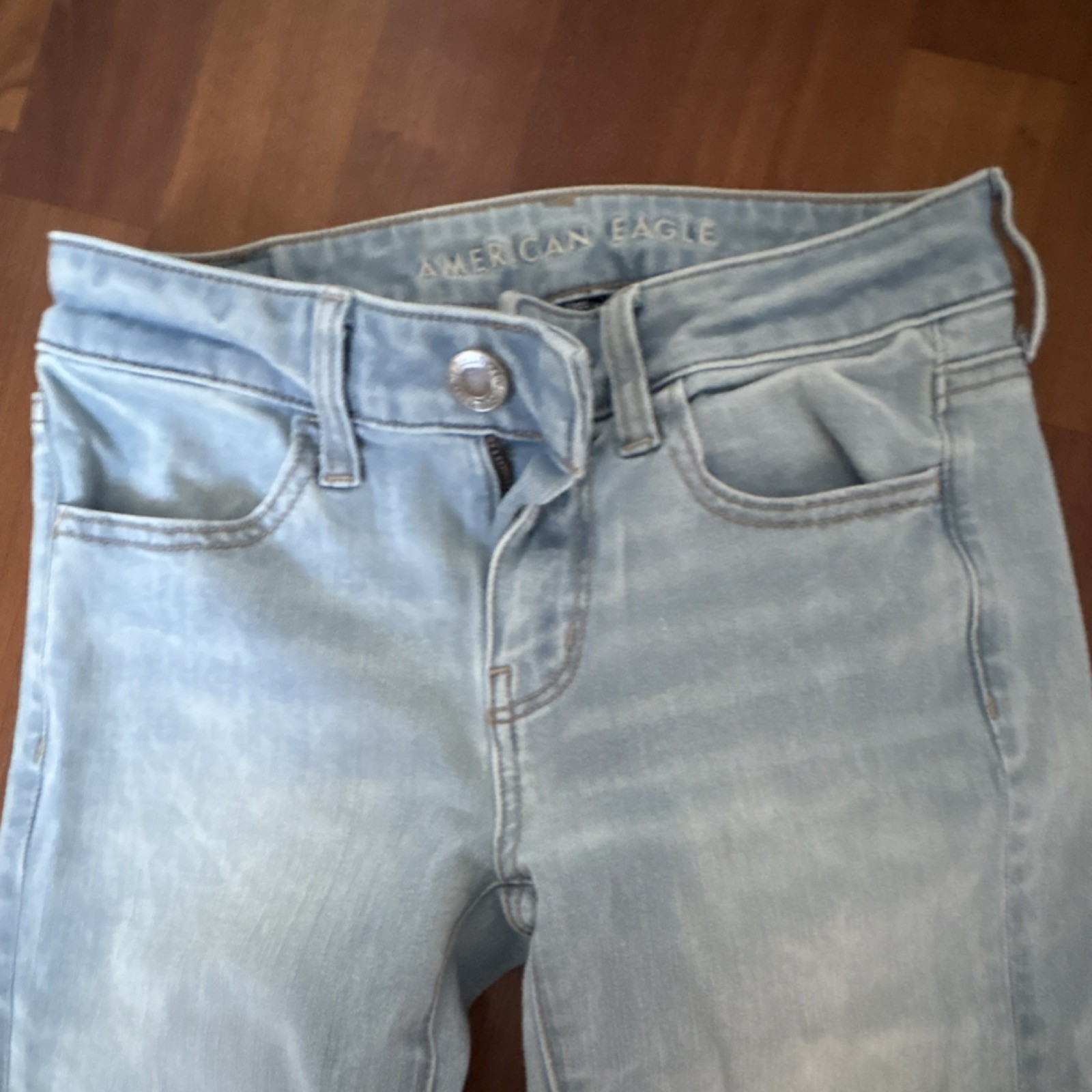 American Eagle Women’s Light Blue Skinny Denim Jeans 5-Pocket Solid Regular