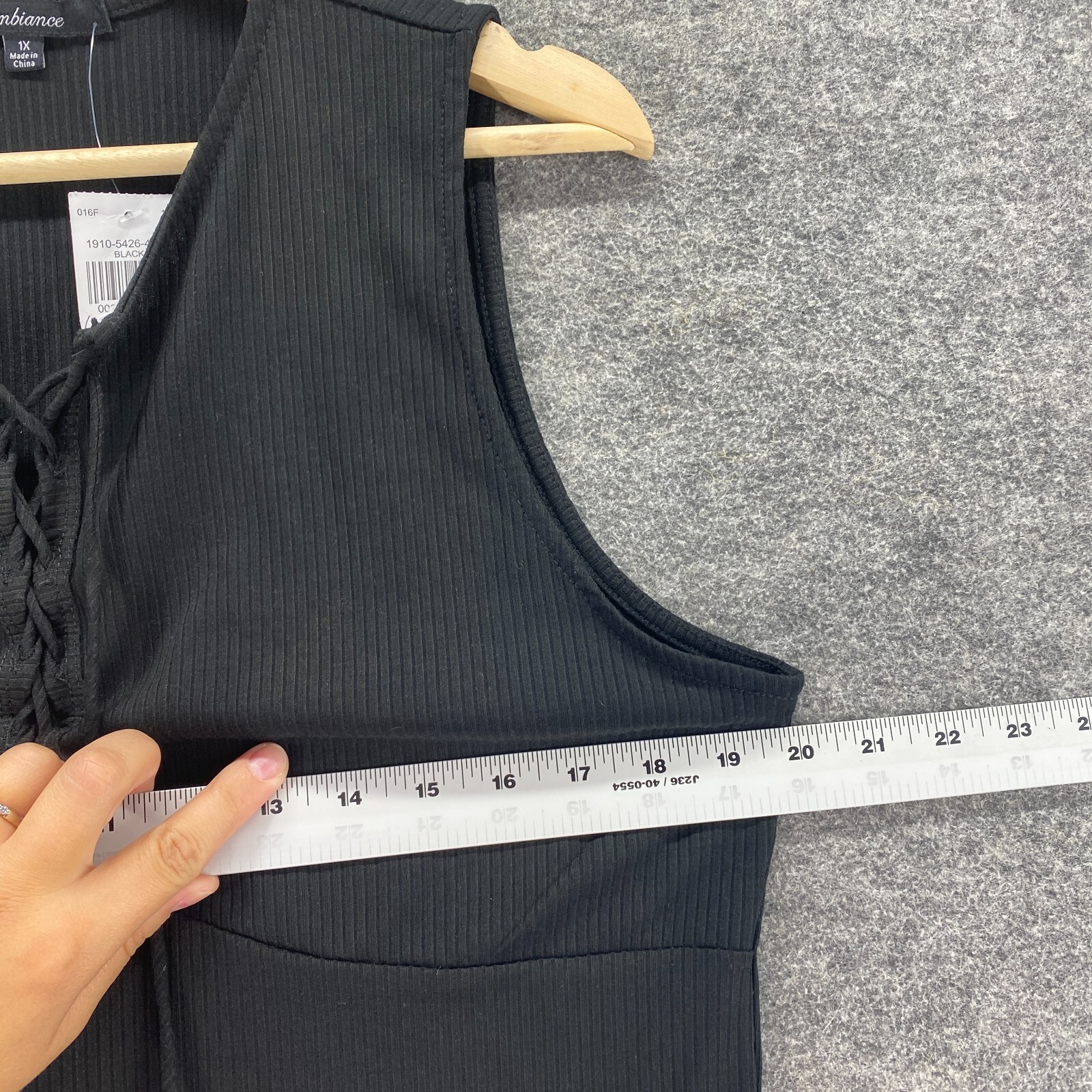 New Ambiance Top Women 1X Plus Black V-Neck Tasseled Sleeveless Wide Strap Blous