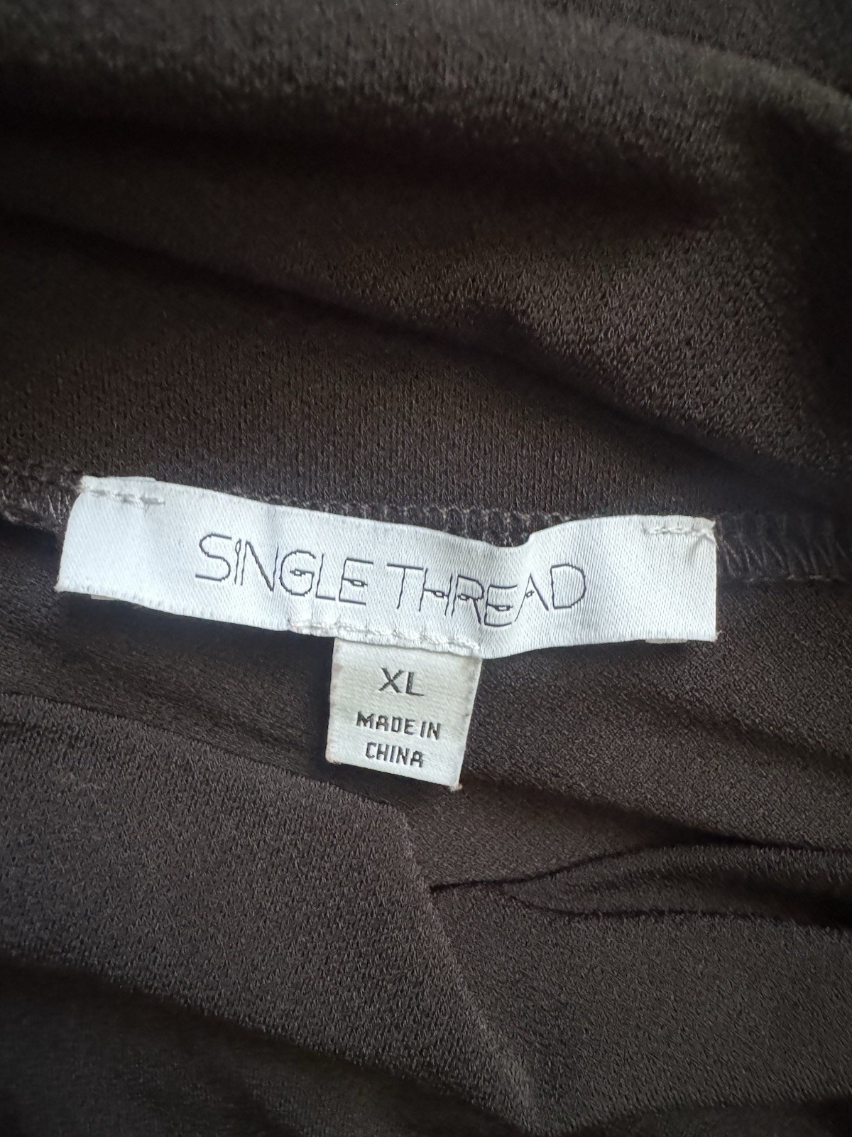 Single Thread XL Black Mock Neck Dolman Top Banded Hem Stretch Sleeveles