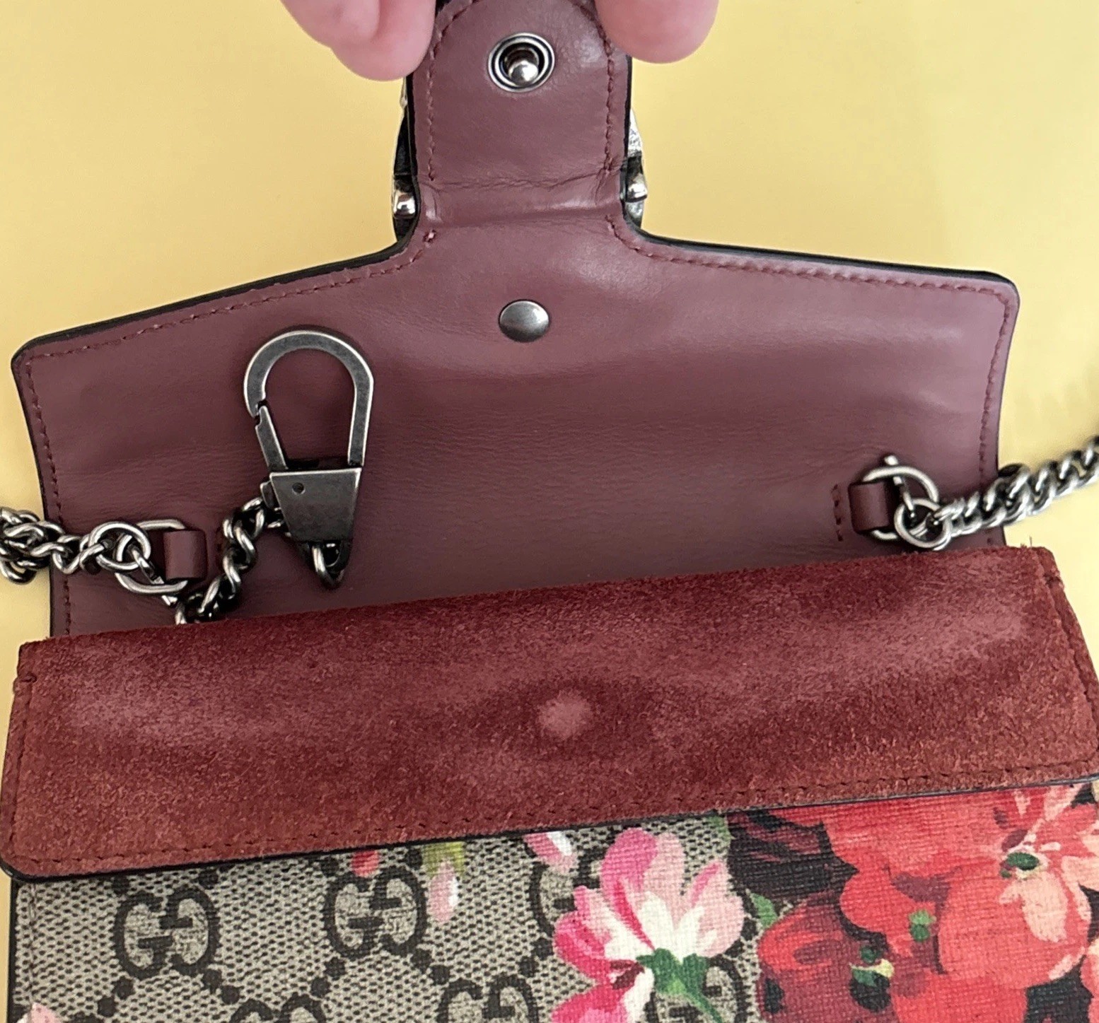 Gucci GG Supreme Monogram Blooms Mini Dionysus Shoulder Bag