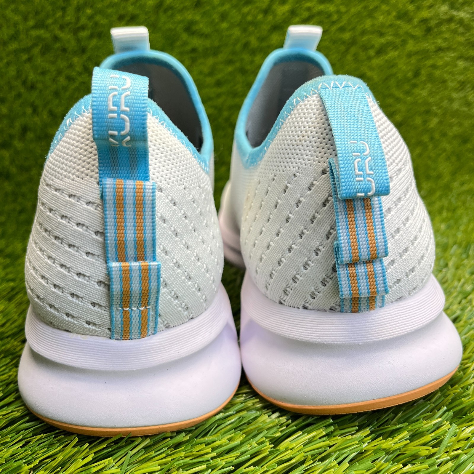 Kuru Atom Slip On Womens Size 9.5 White Blue Gum Athletic Walking Shoes Sneakers