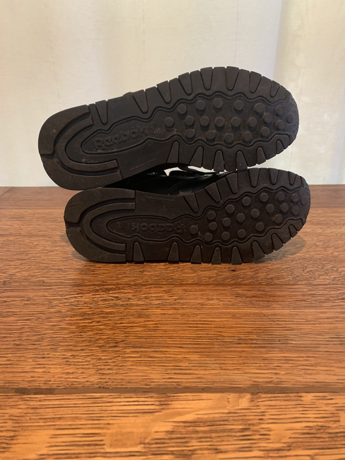 Reebok Classic Leather All Black Sneaker Womens 5.5
