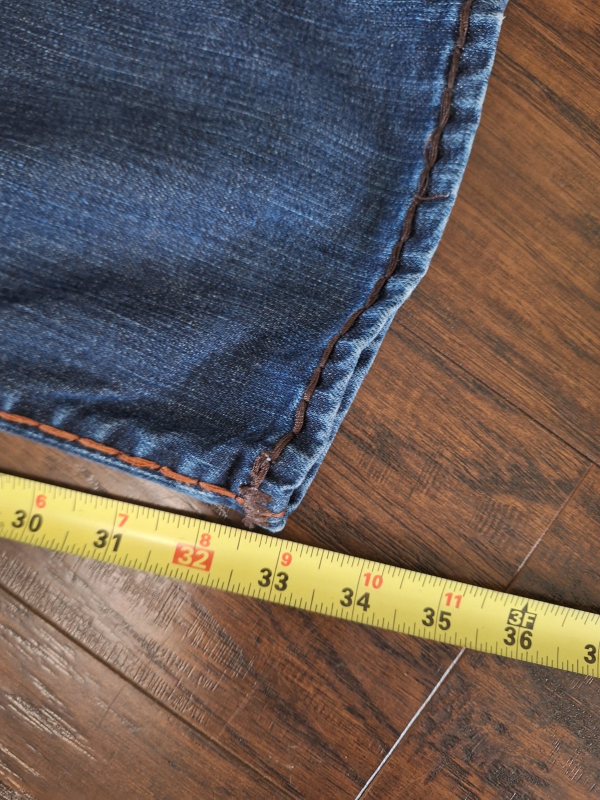 True Religion Men’s Geno slim fit jeans Medium Wash Buckstitch detail size 36×33