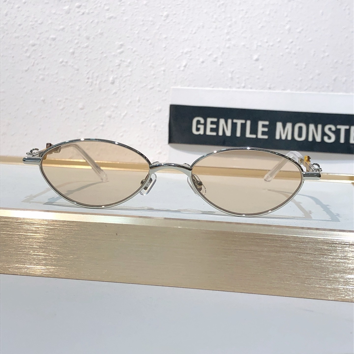 GENTLE MONSTER Aden Sunglasses Silver/Light Brown Lens Size 51-22-126mm – NEW