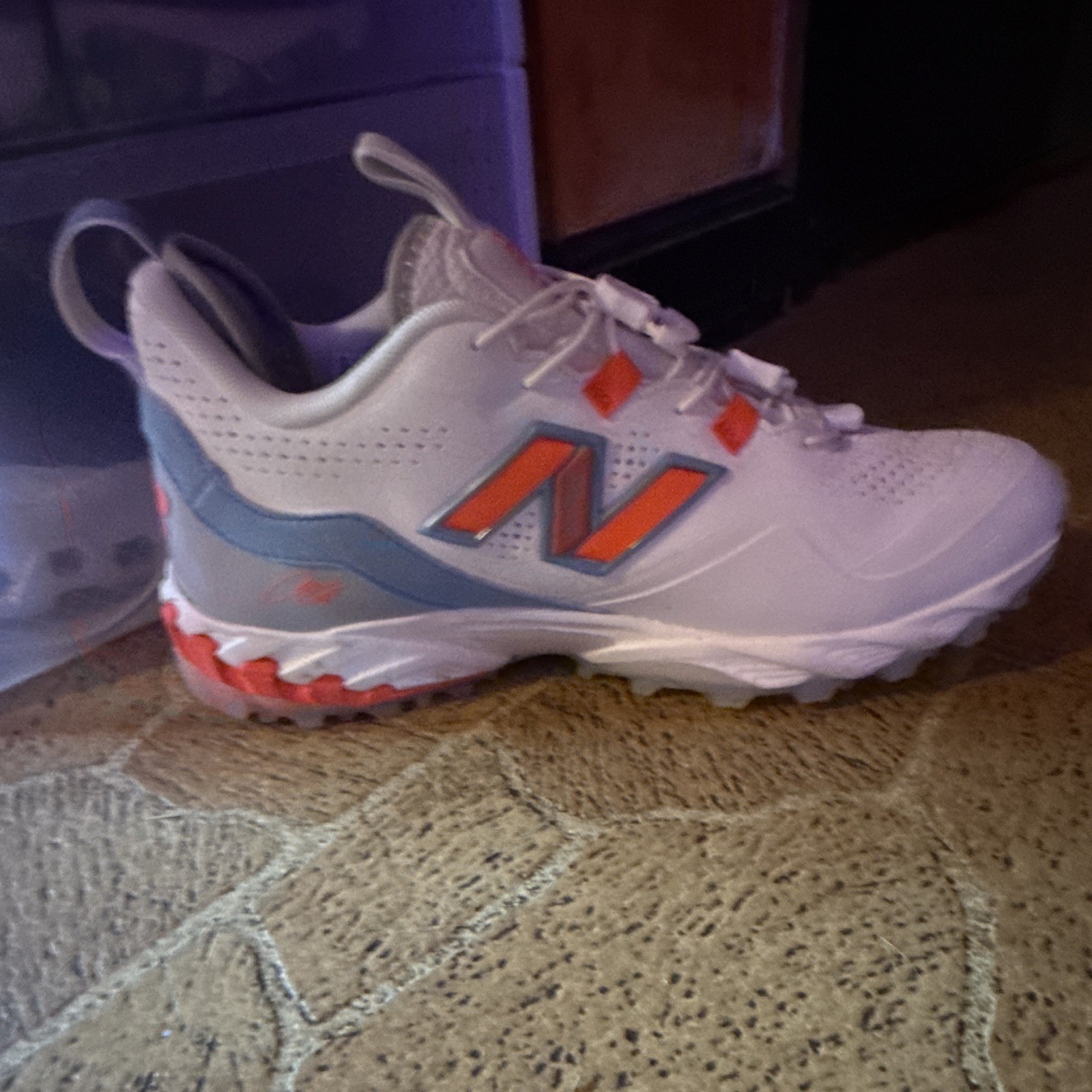 New Balance Men’s Low Top Lace-Up Athletic Sneakers White/Gray/Orange Pre-Owned
