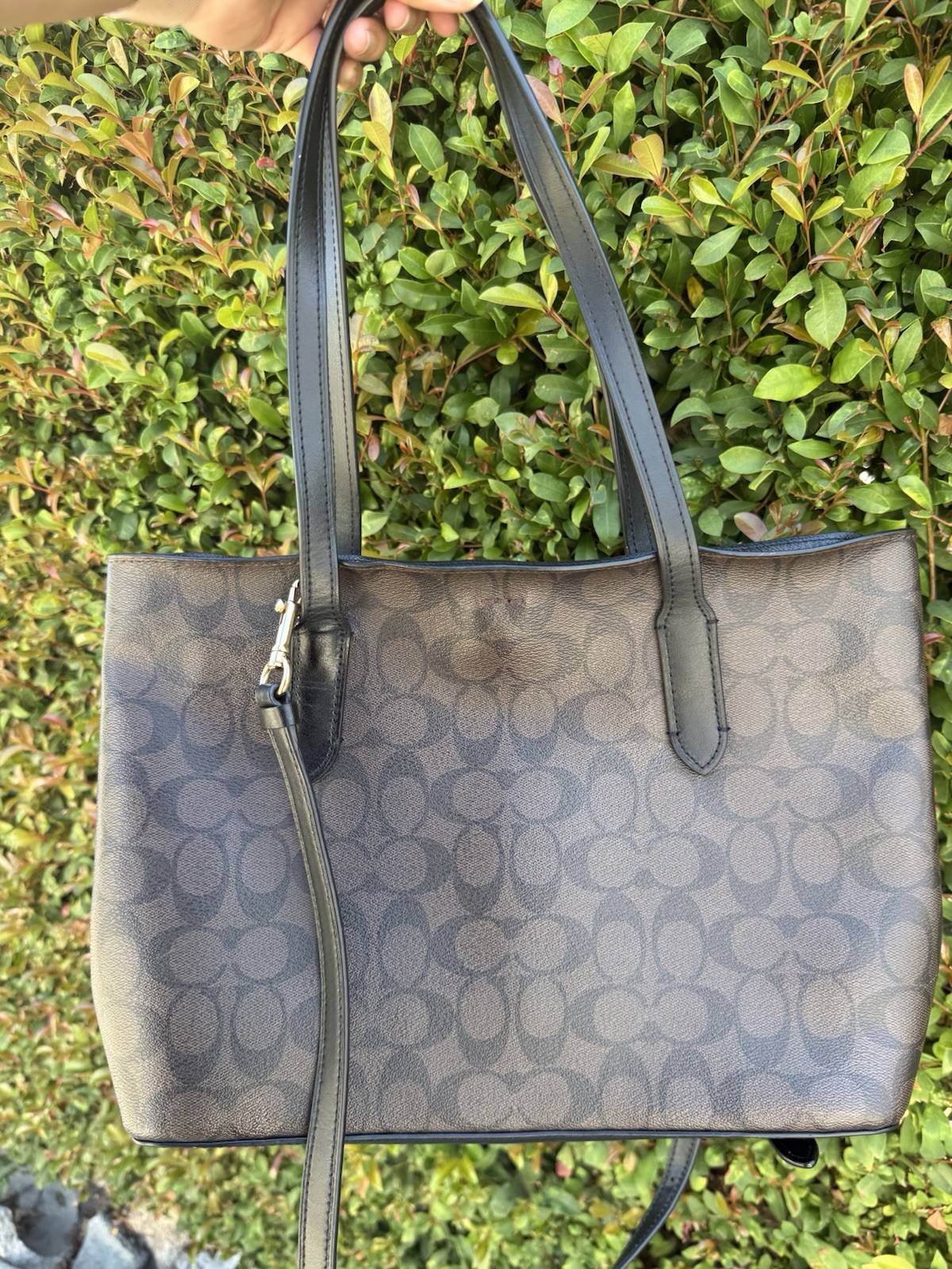 Coach Large Brown/Black Signature Logo City Tote Bag Gold Hardware Zip Closure