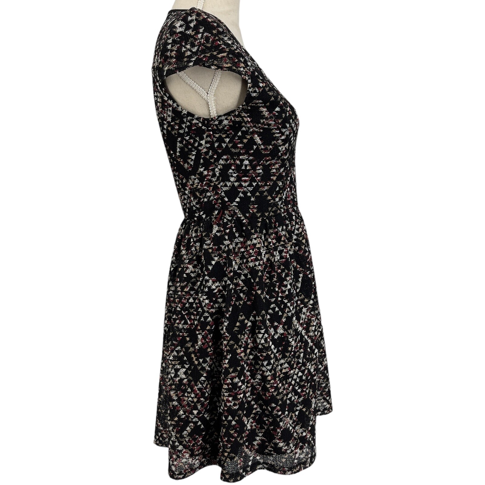 City Triangles Fit Flare Cap Sleeve Knit Overlay Geometric Print Dress Juniors M