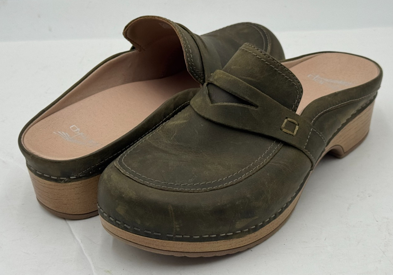 Dansko Bel Women’s Mule 8.5-9 Green Oiled Leather Wedge Slides Shoes